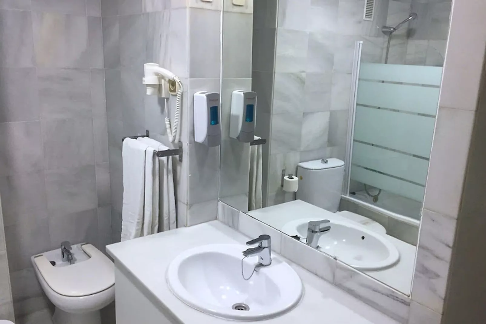 Estudio 2pax-Bathroom