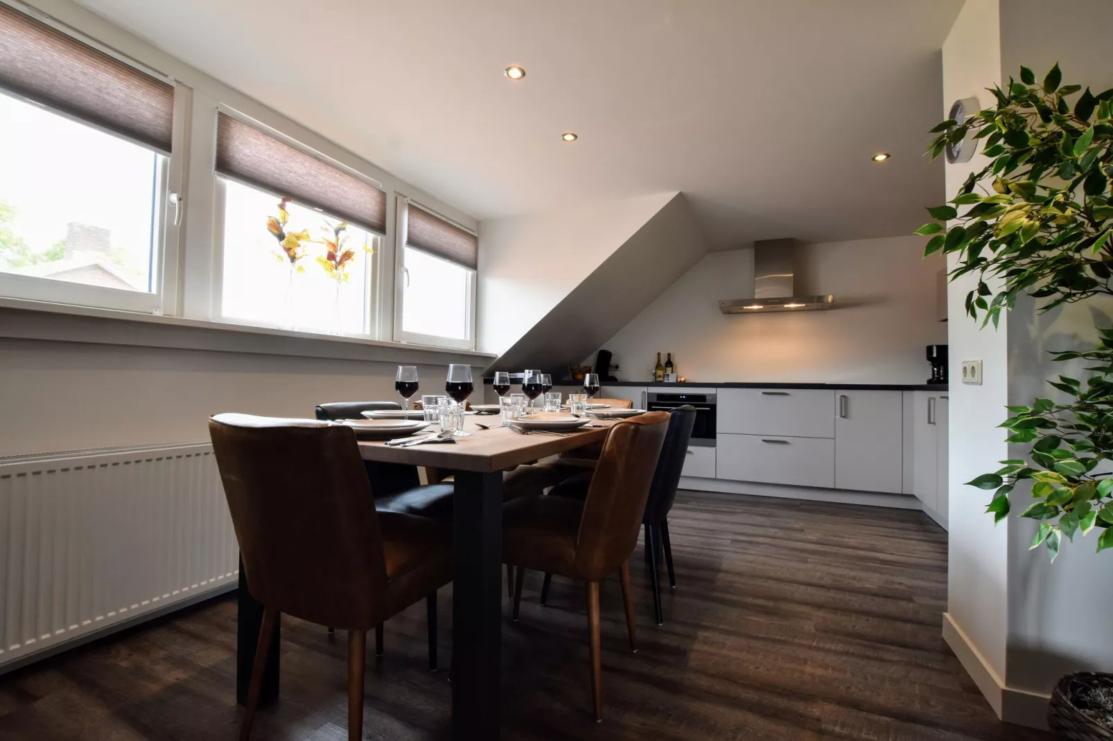 Erve Tank-Dining room