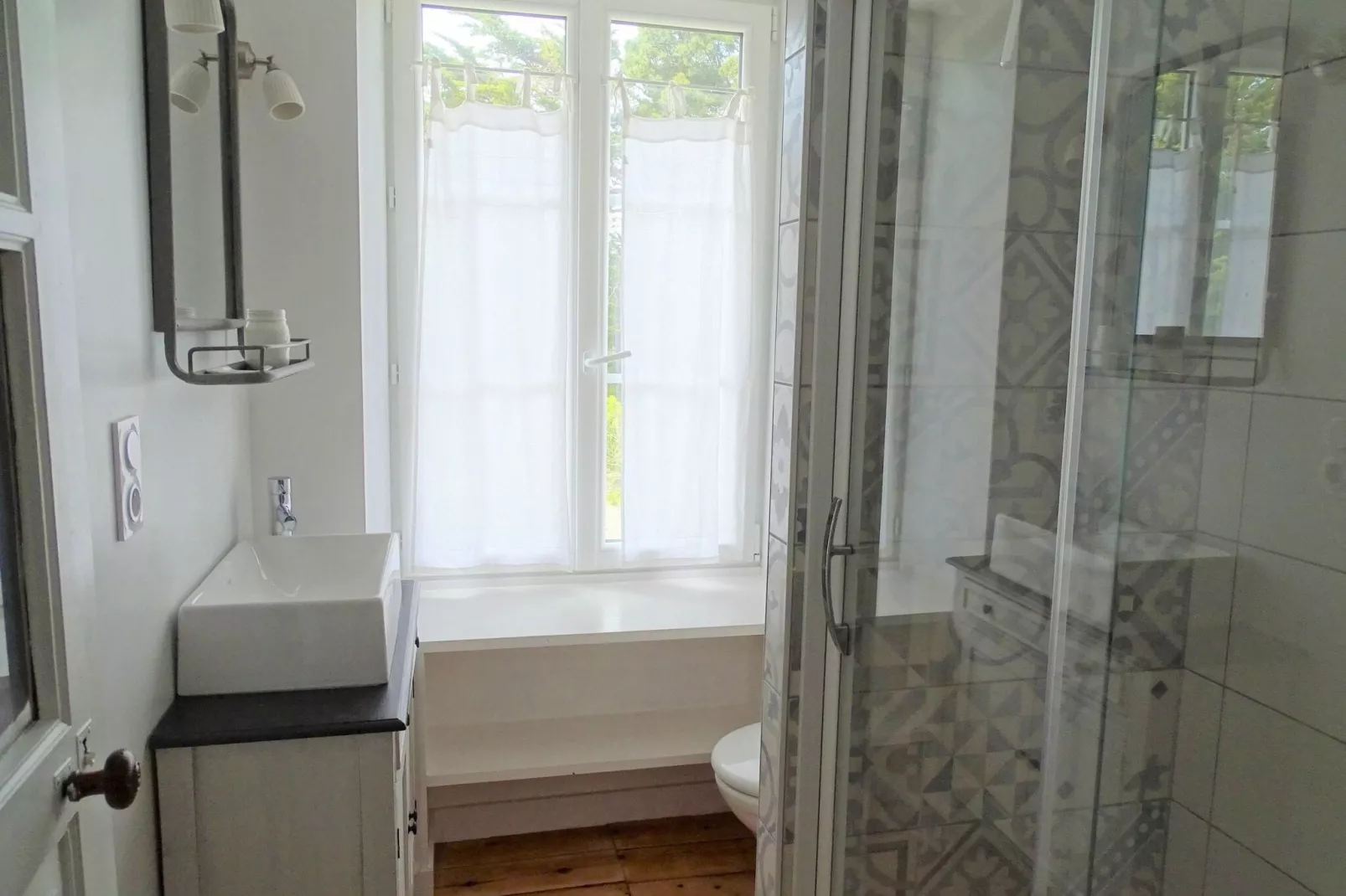 Villa Locquirec-Bathroom
