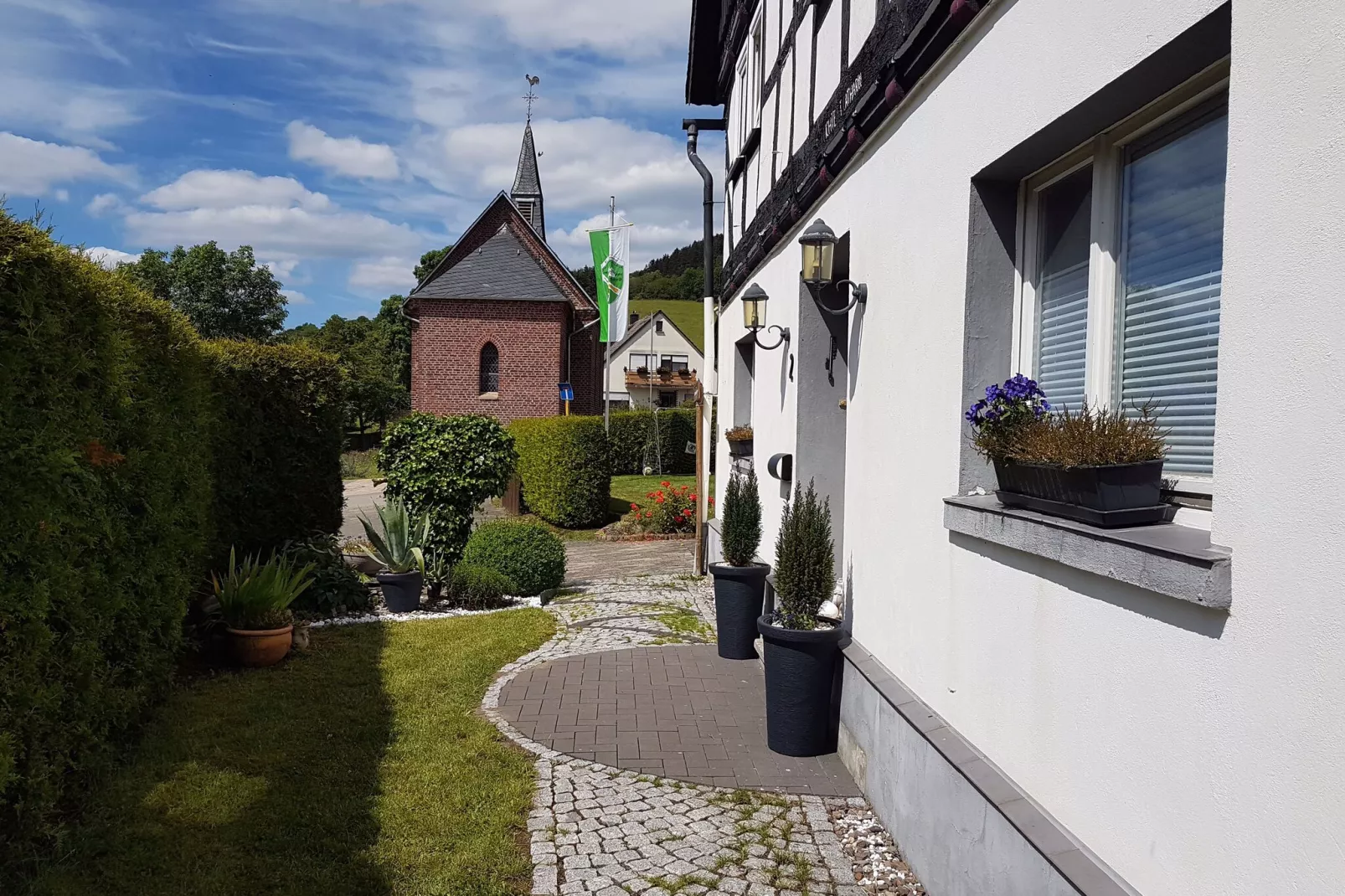 Ferienwohnung Lichte-Außenbereich Sommer