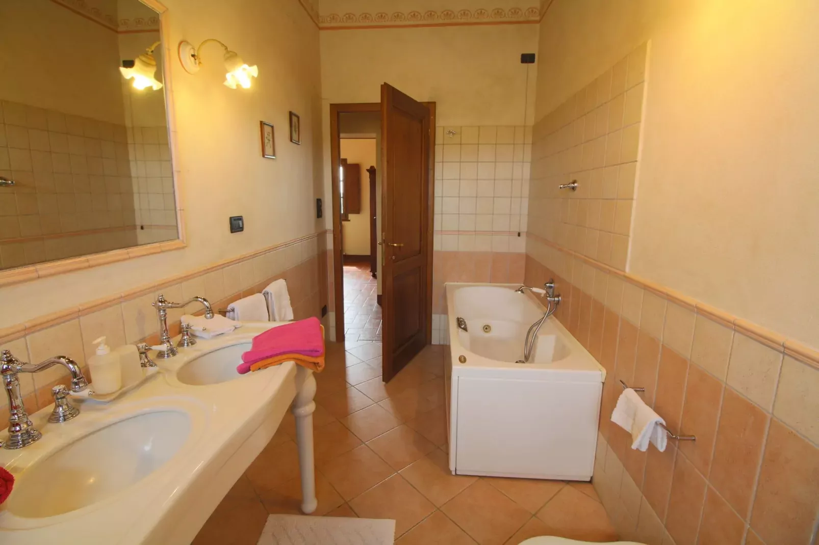 Tulipano-Bathroom