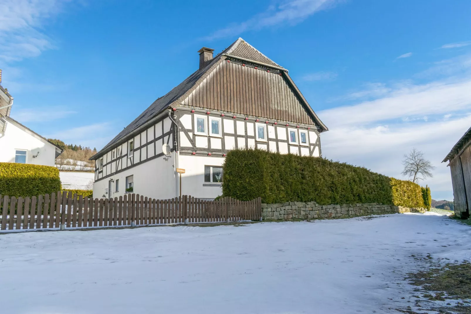 Ferienwohnung Lichte-Außenbereich Winter