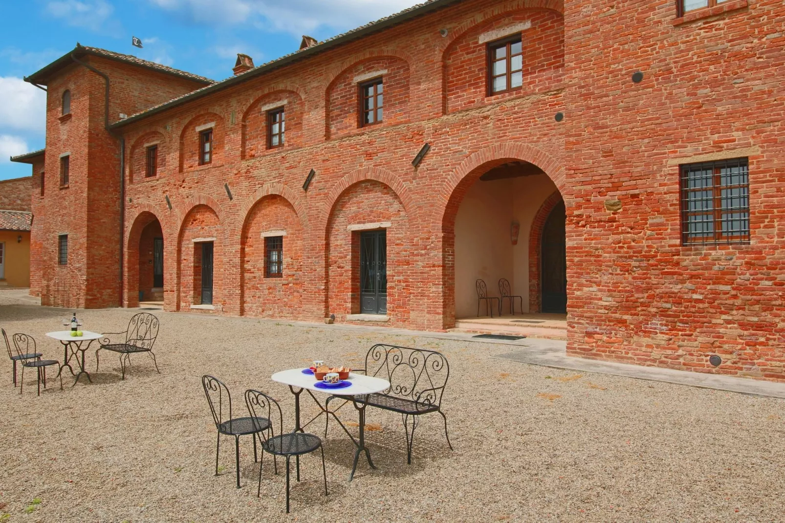 Tulipano-Terrace balcony