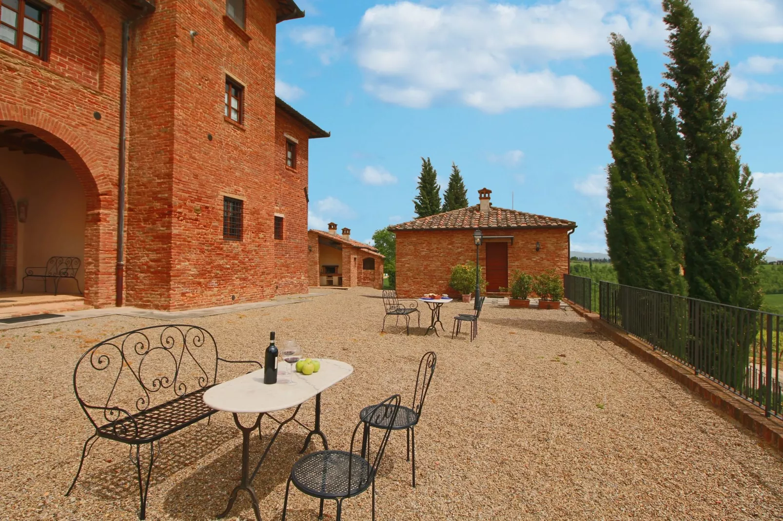Tulipano-Terrace balcony