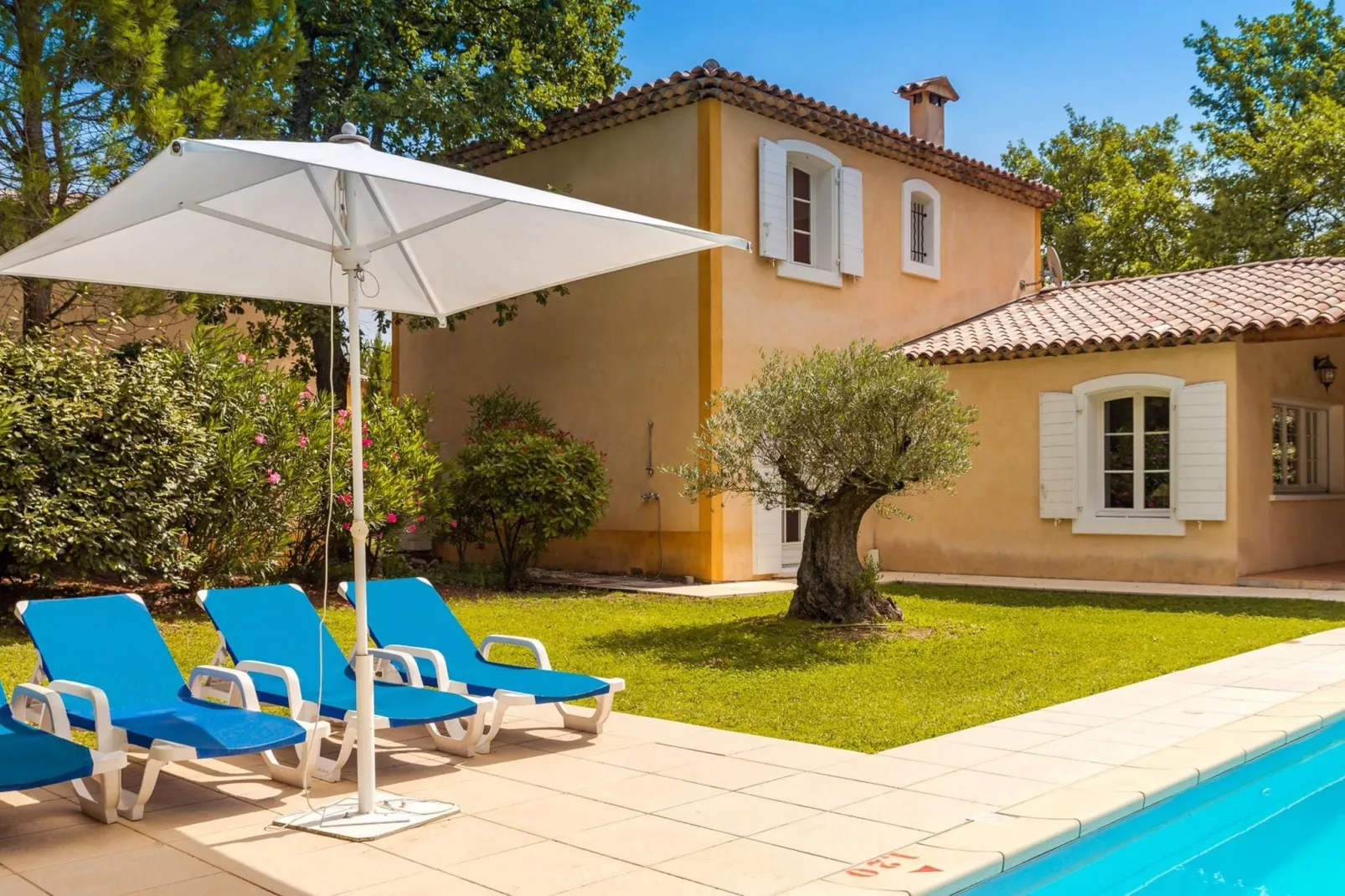 Domaine de Fayence 6-Exterior summer