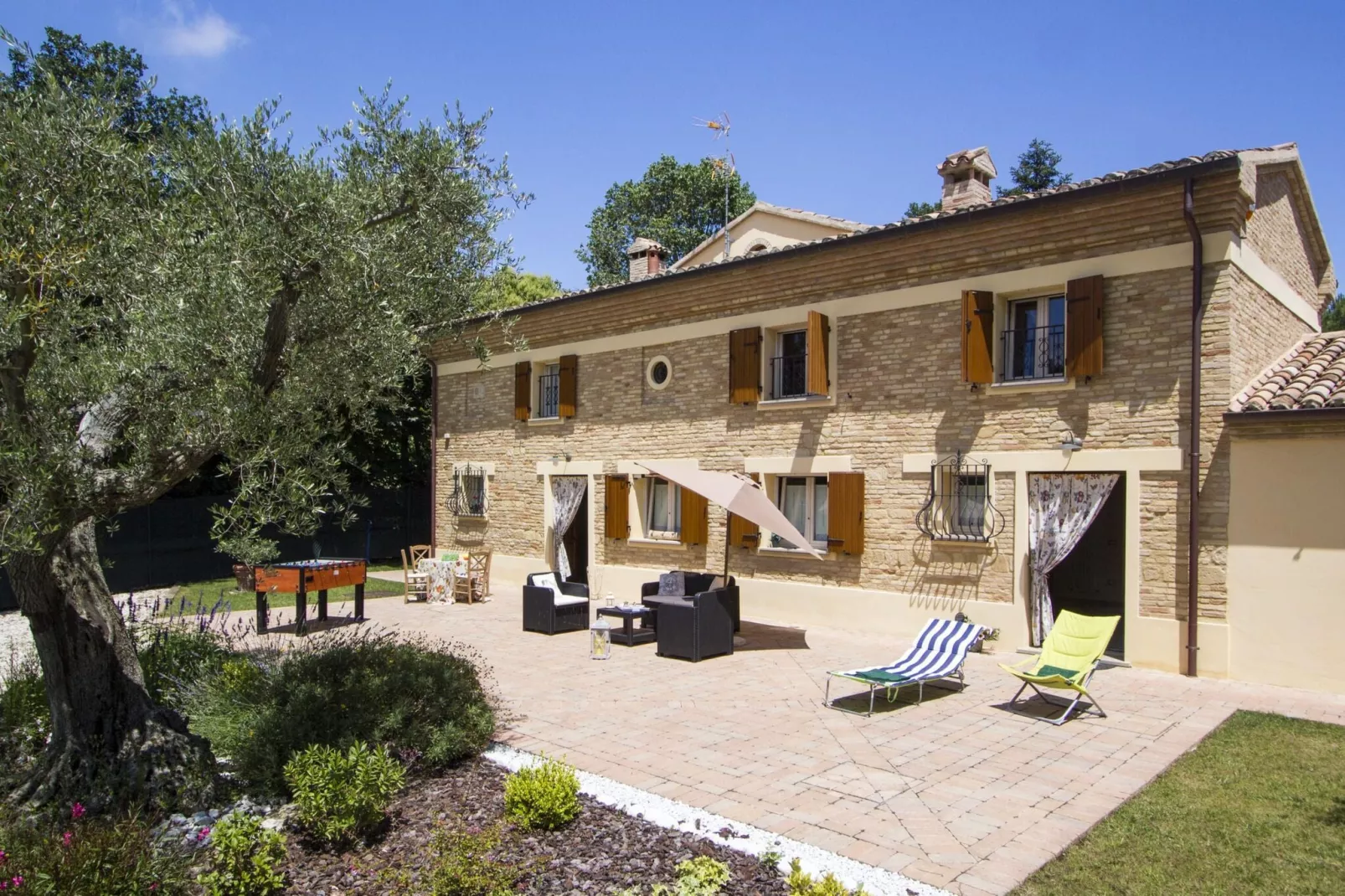 Villa Vanessa Farfalla-Gardens summer