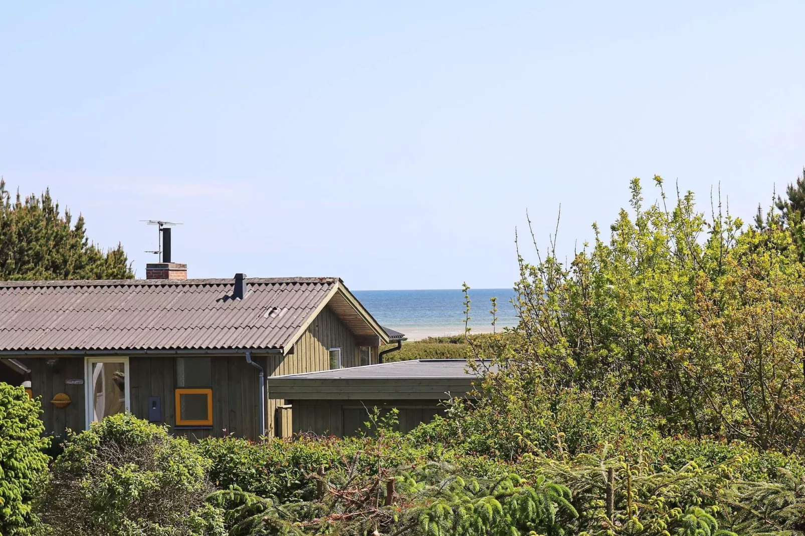 Tranquil Waterfront Cottage-By Traum