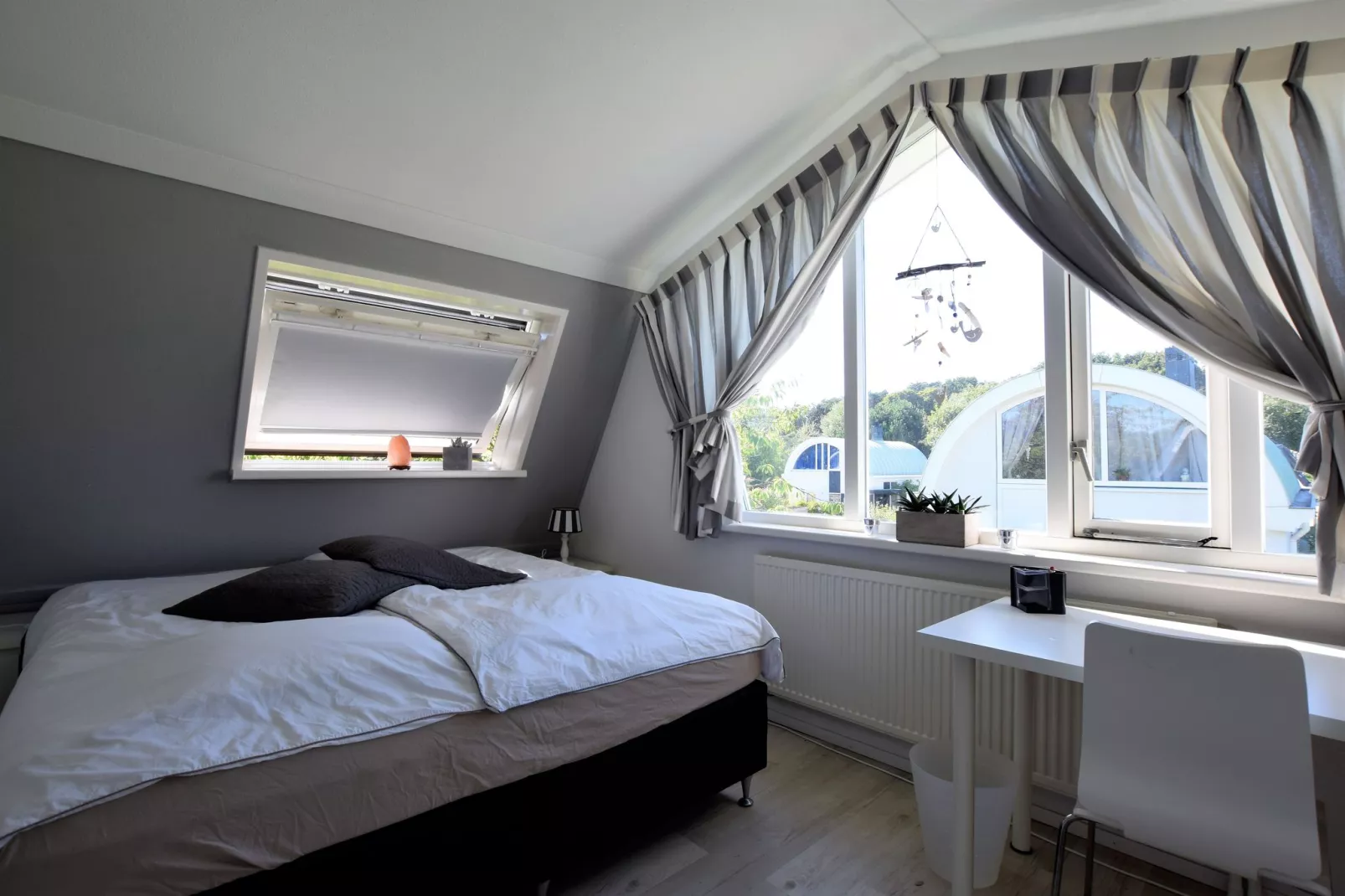 De Zilvermeeuw-Bedroom