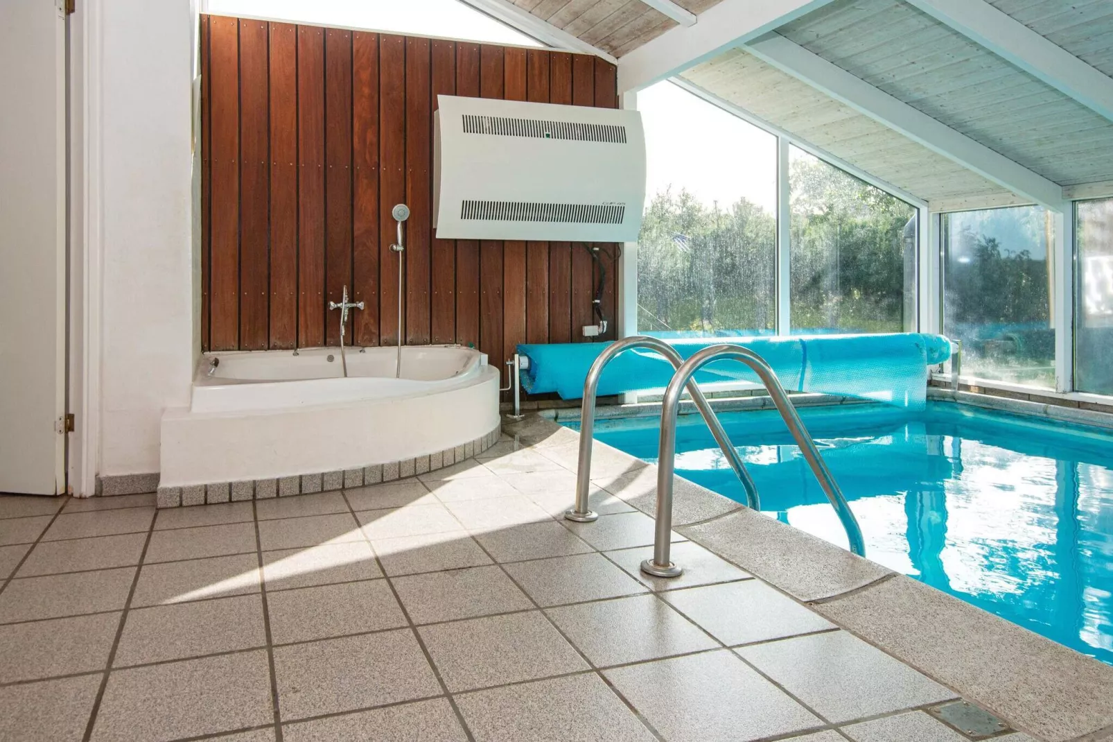 10 person holiday home in Allingåbro-By Traum-Pool