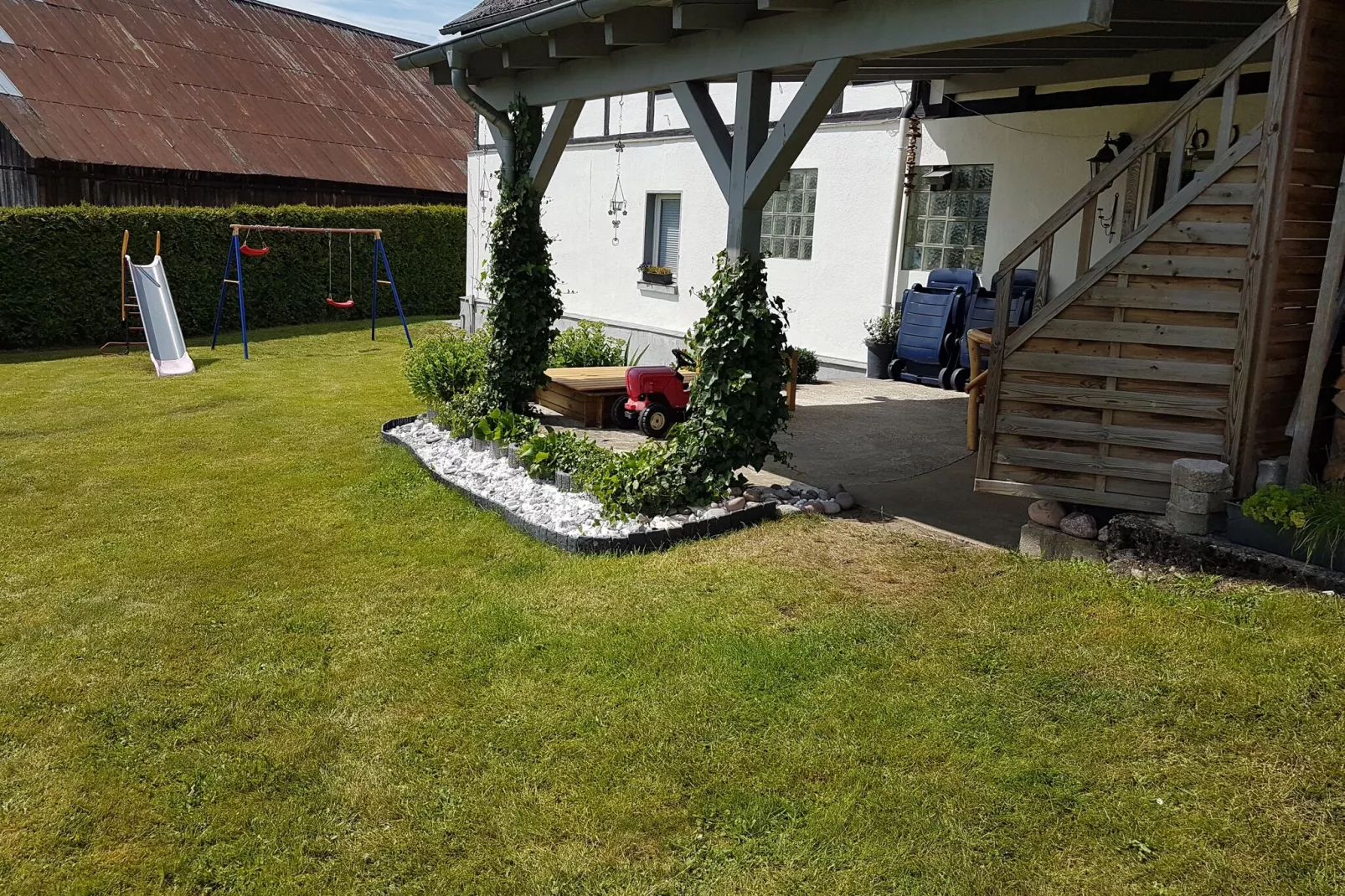 Ferienwohnung Lichte-Gärten Sommer
