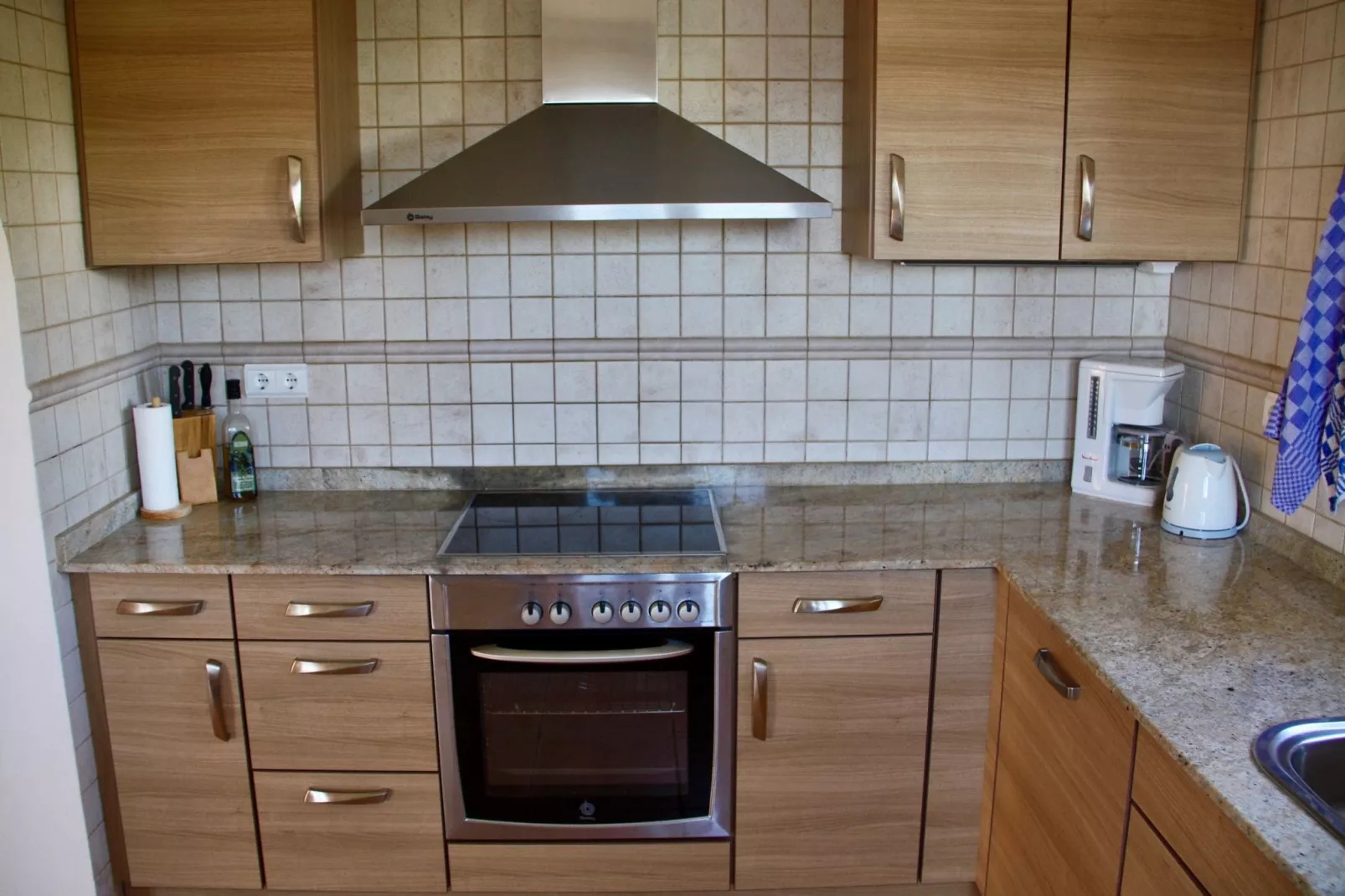 Les Bassetes-Kitchen