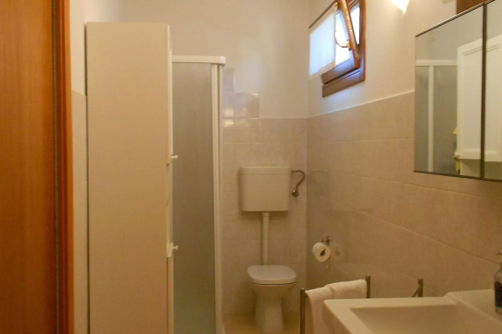 Le Do None Tre-Bathroom
