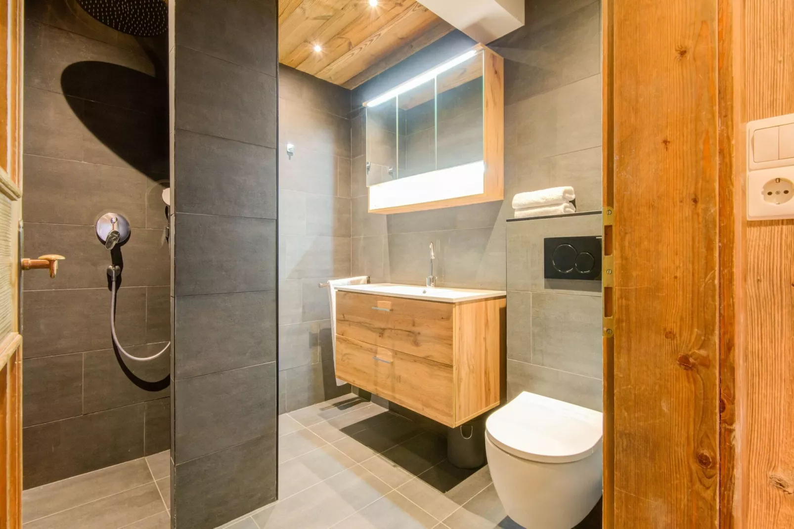 Appartment Falkmann-Bathroom