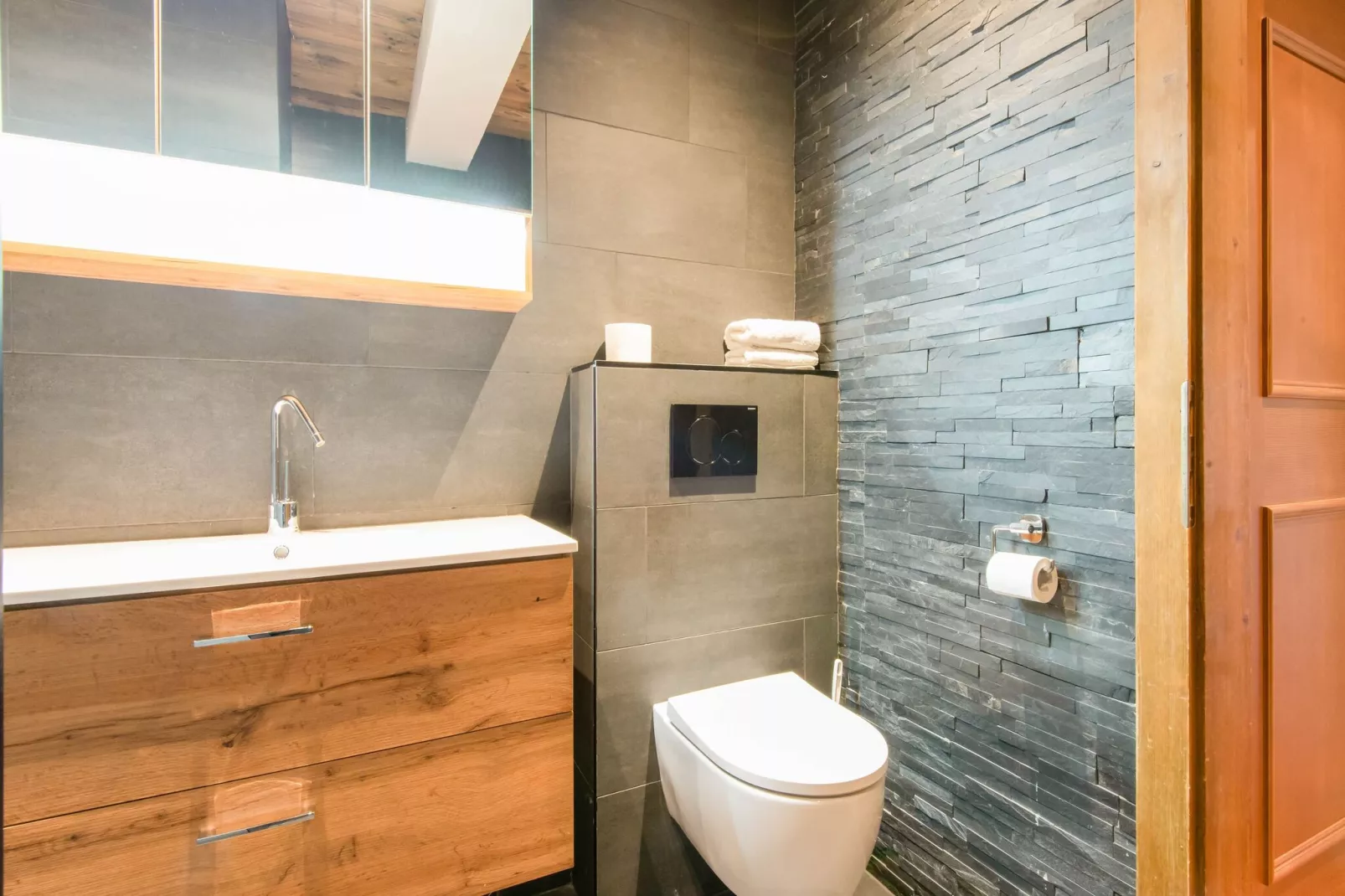 Appartment Falkmann-Bathroom
