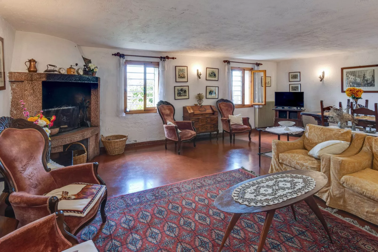 Casa Gherla Uno-Living room