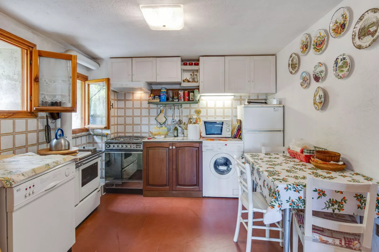 Casa Gherla Uno-Kitchen