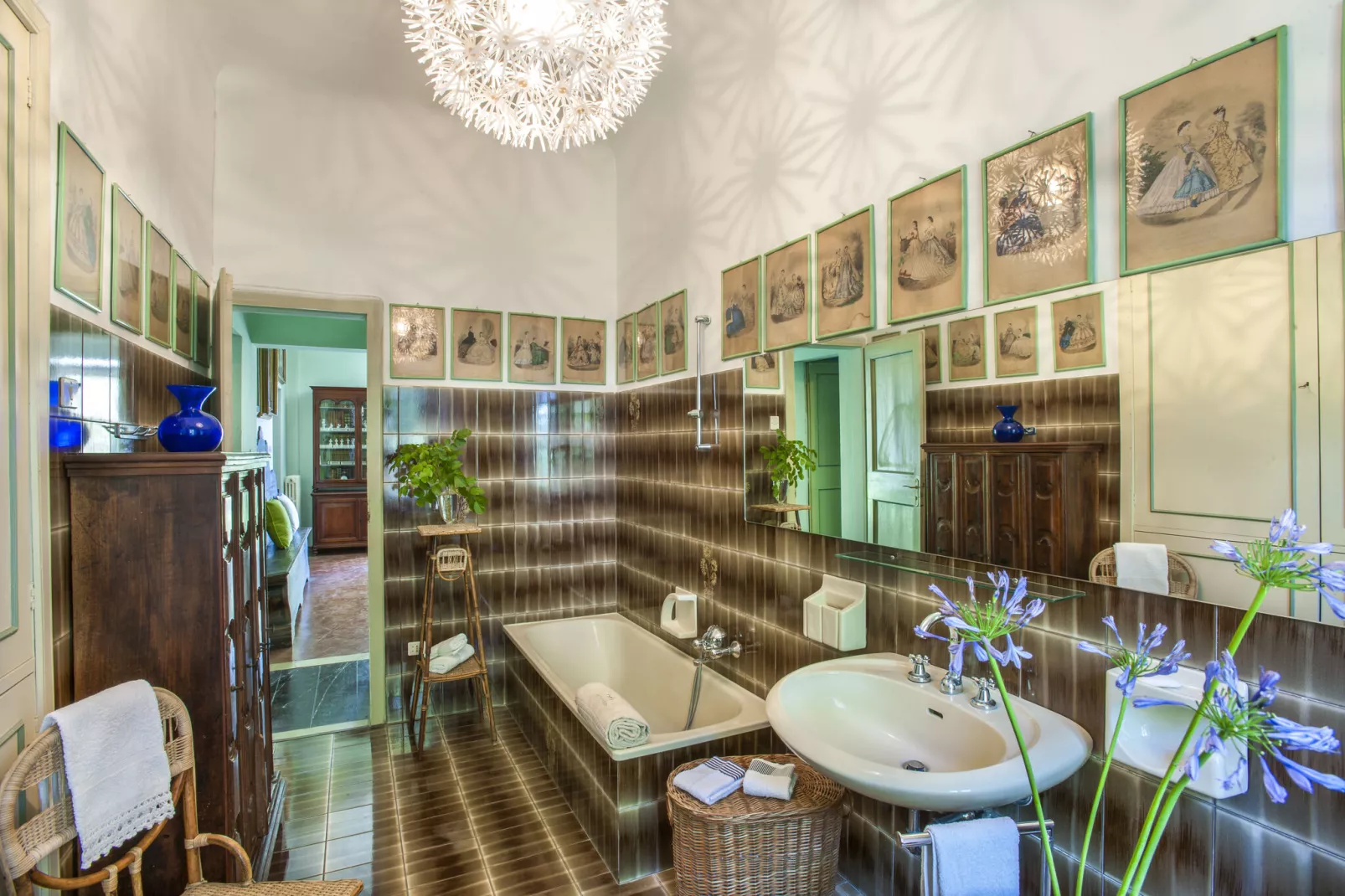 Monti-Bathroom