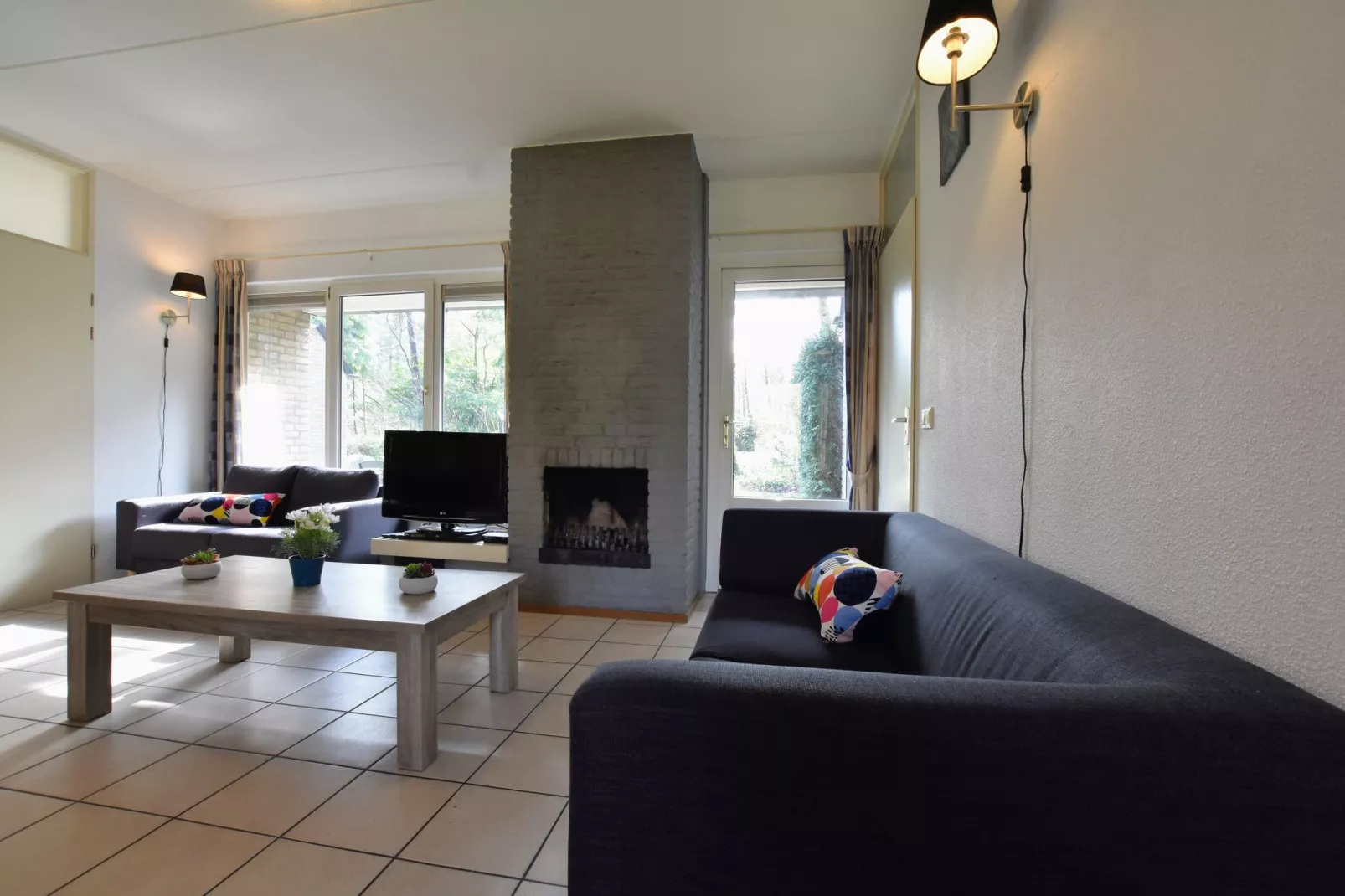 Bungalow Bosrijk-Living room