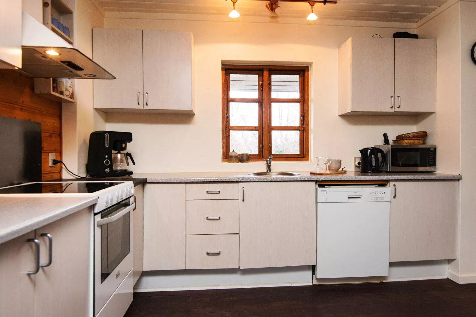7 person holiday home in Grenaa-Indoor