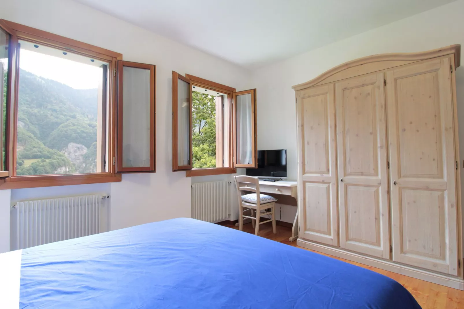 Tonino-Bedroom