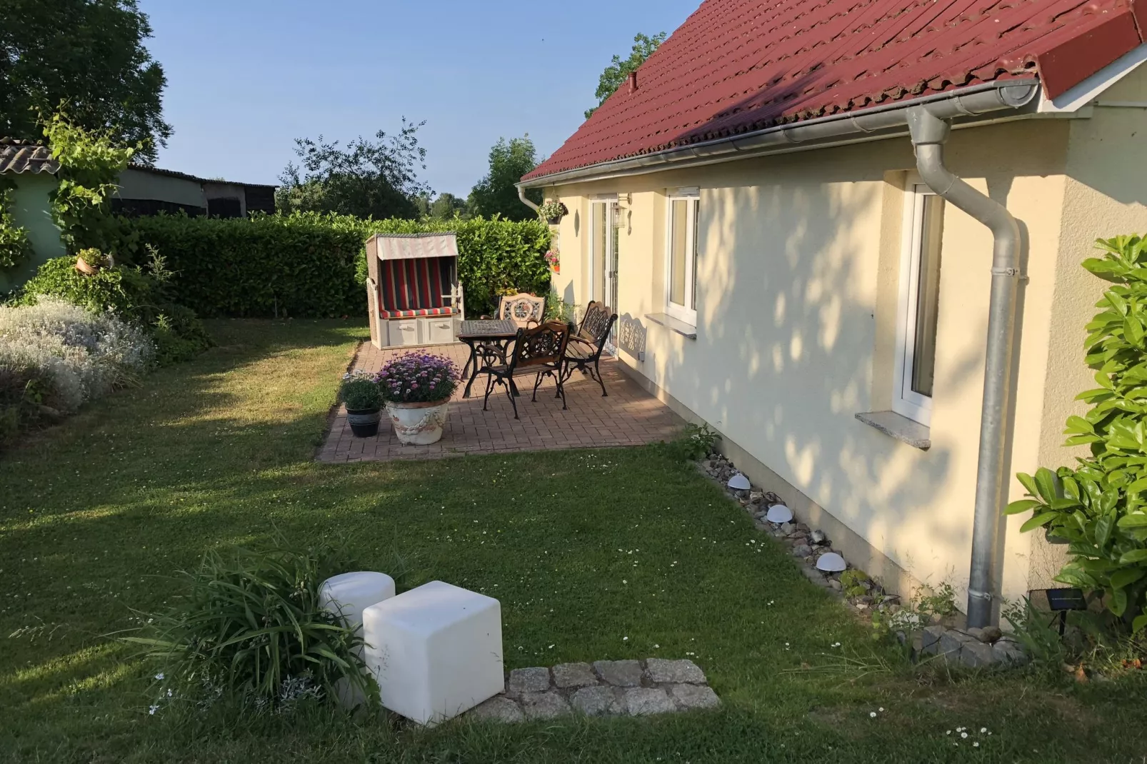 Hohenkirchen mit Garten Terrasse und Strandkorb-Jardin d'été