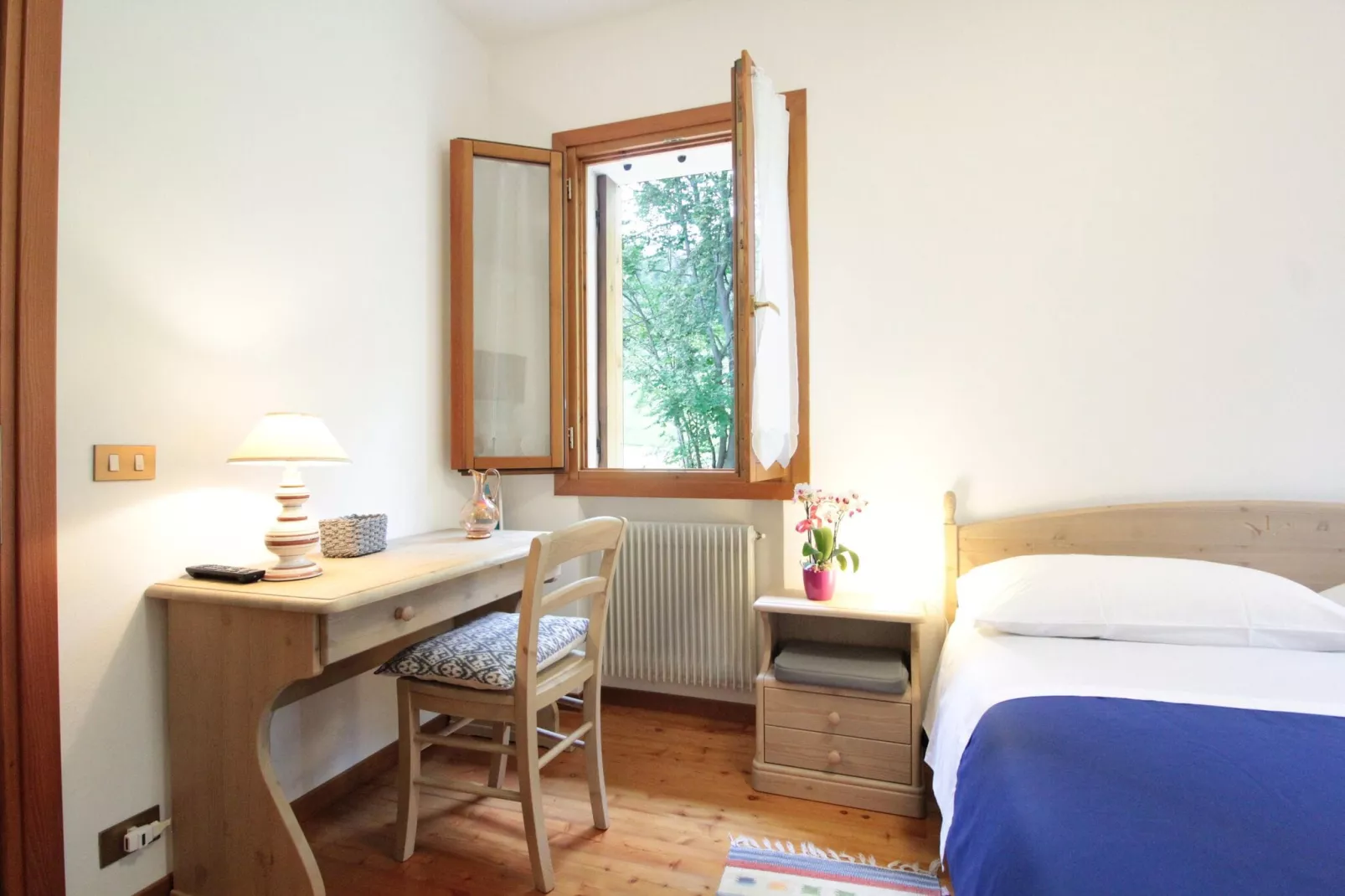 Tonino-Bedroom