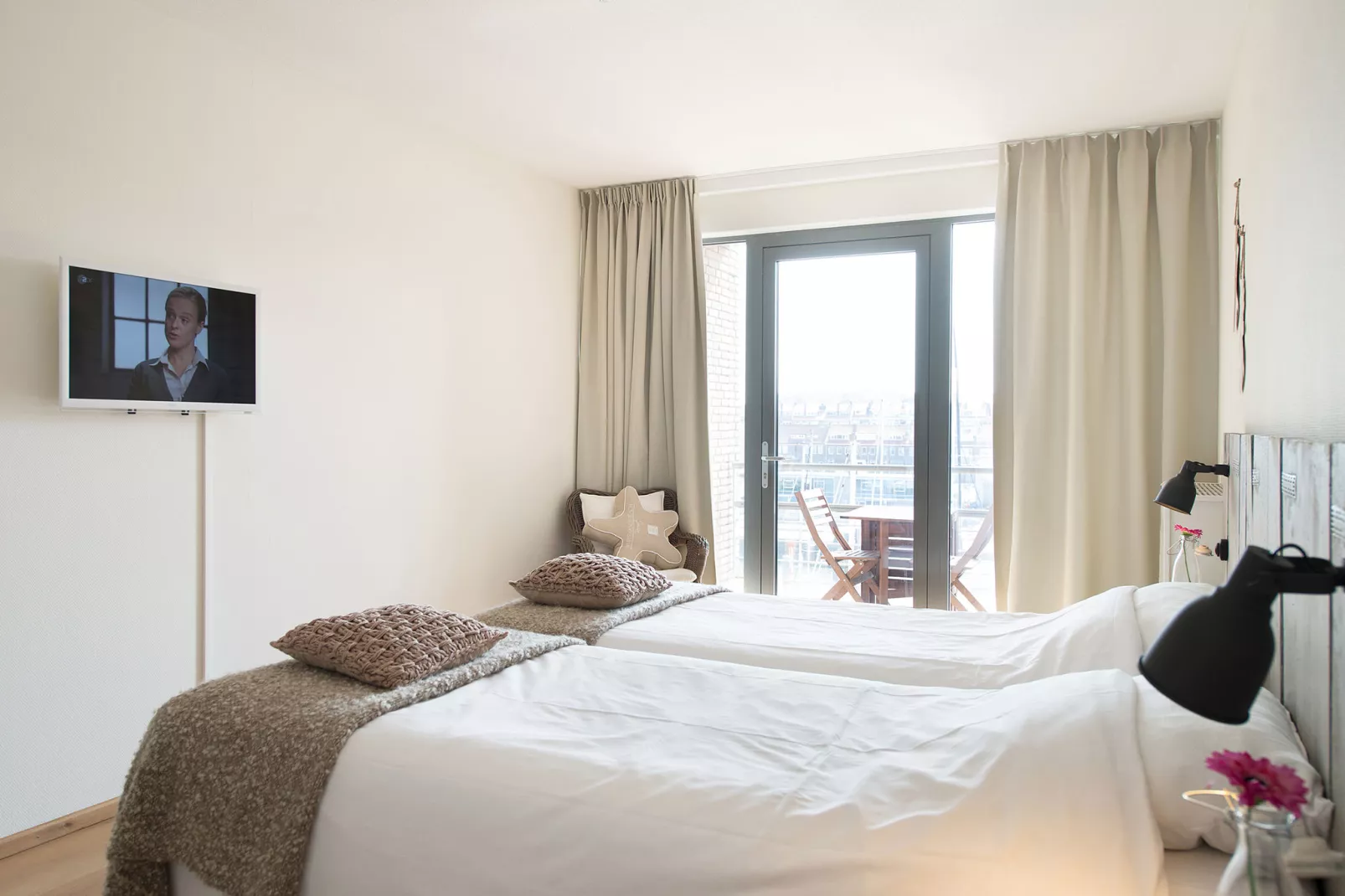 Scheveningen Harbour 24a-Bedroom