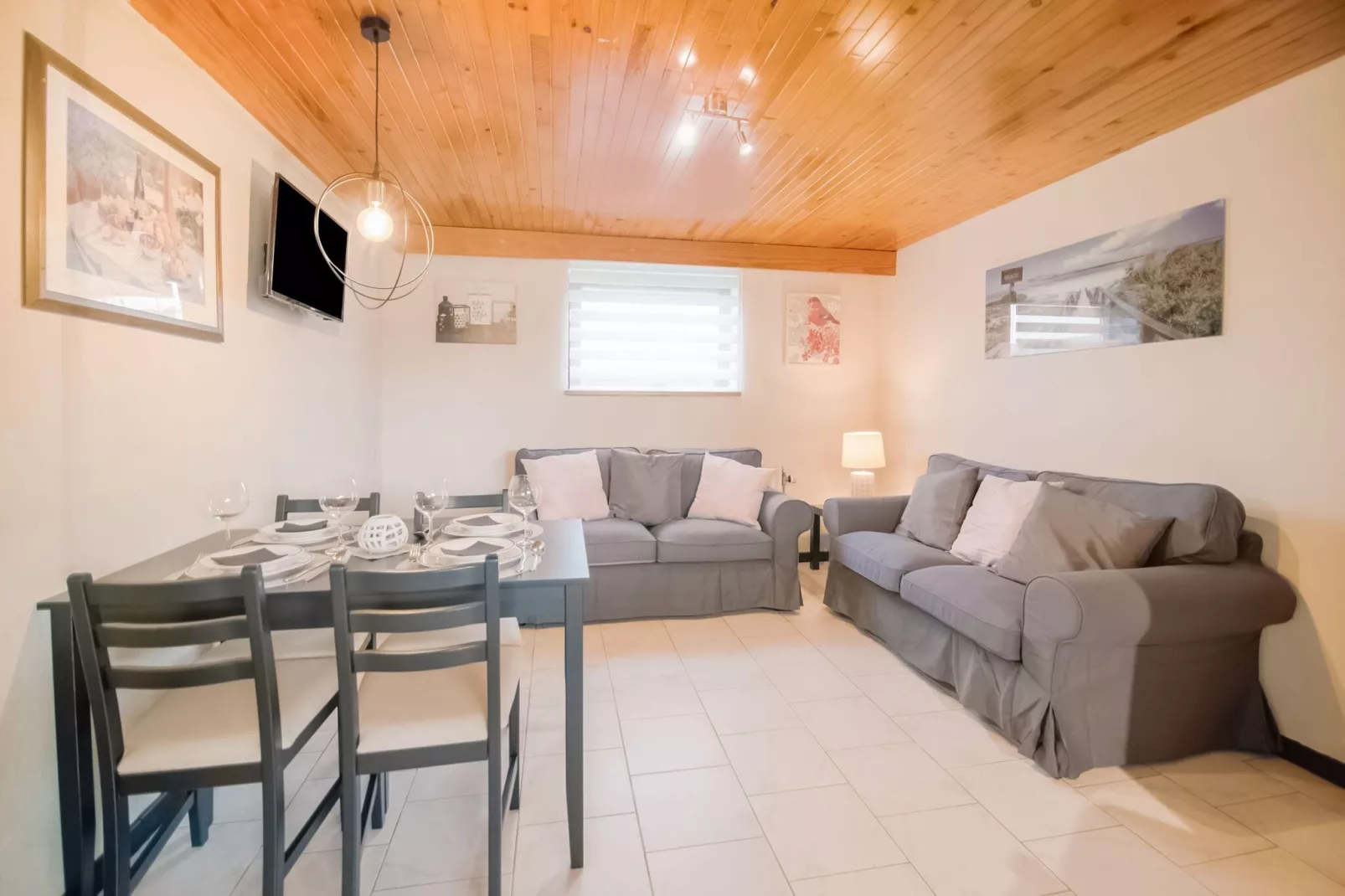 Hompré 1-Living room