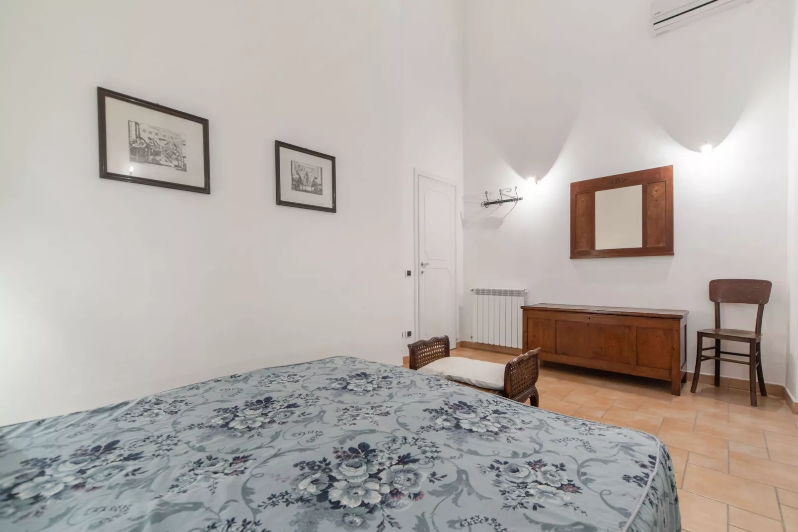 VILLA TADDEI-Chambre