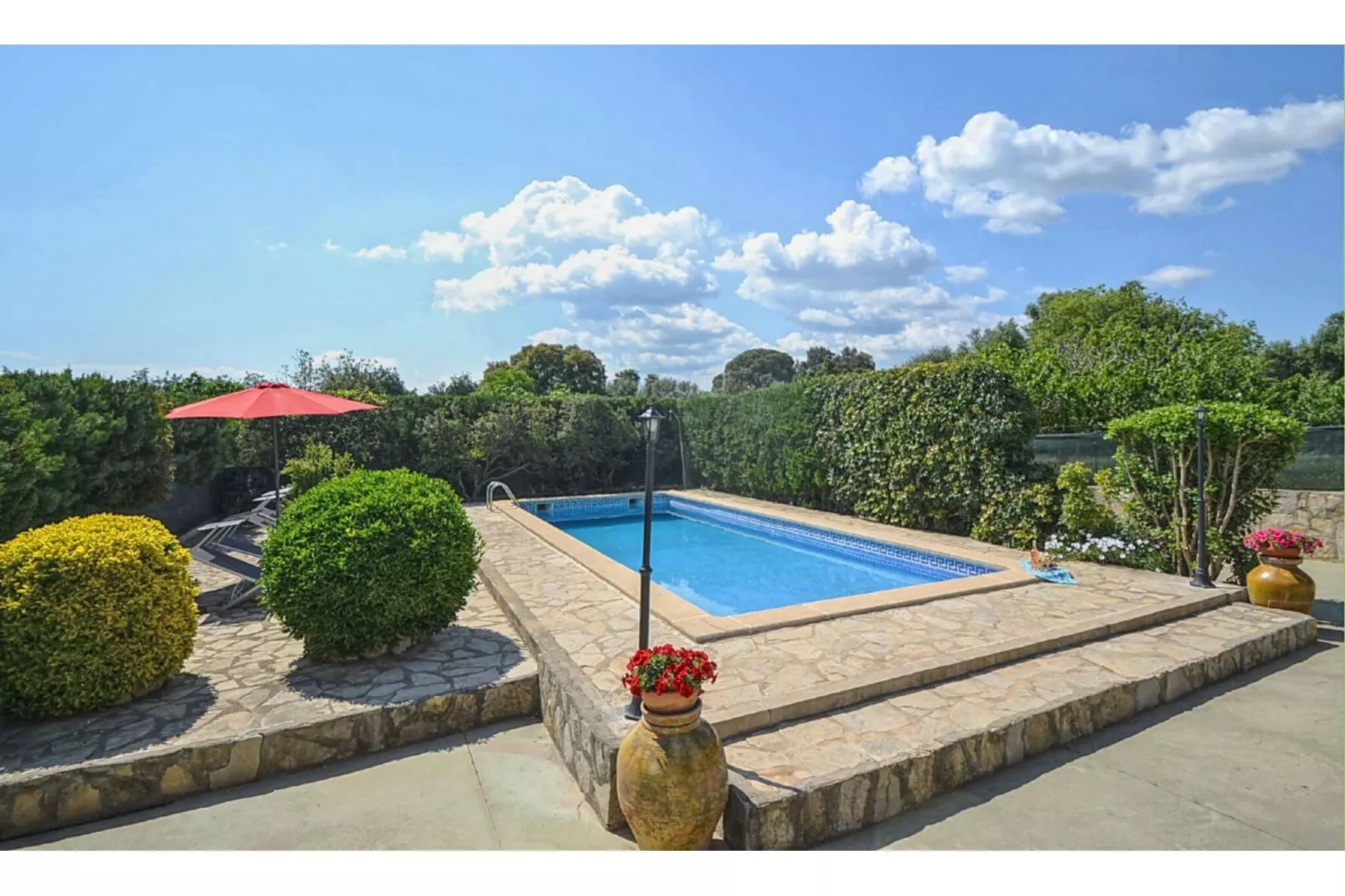 Sa Sini-Pool