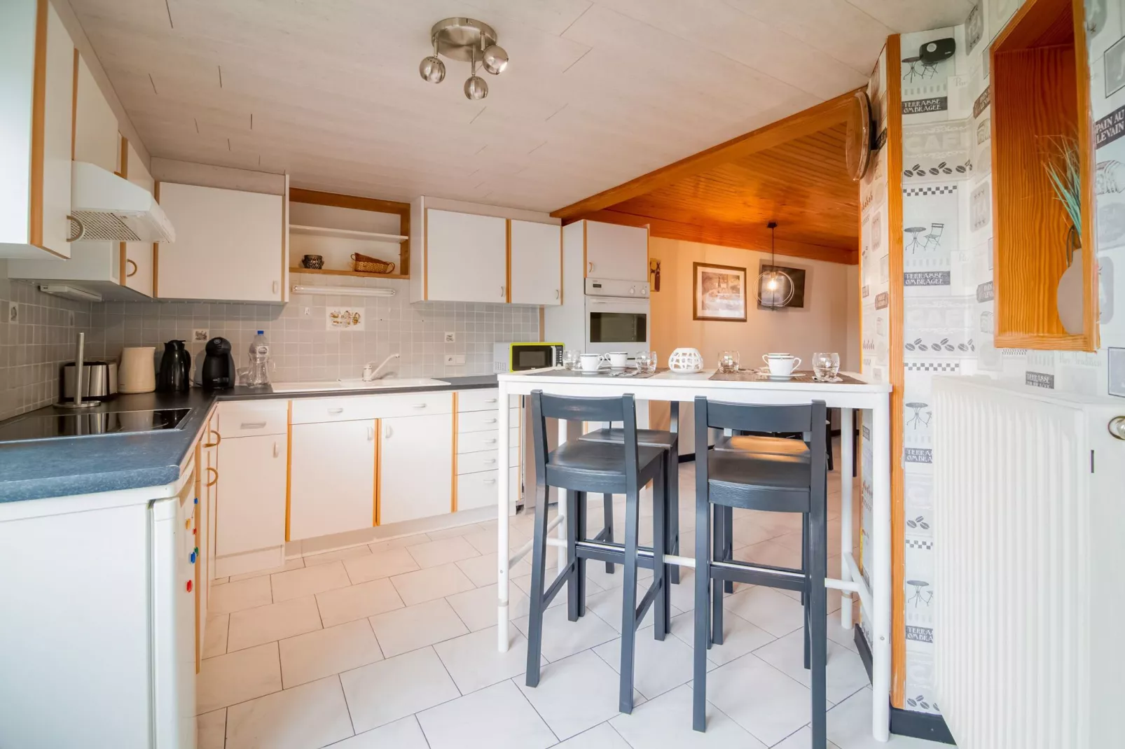 Hompré 1-Kitchen