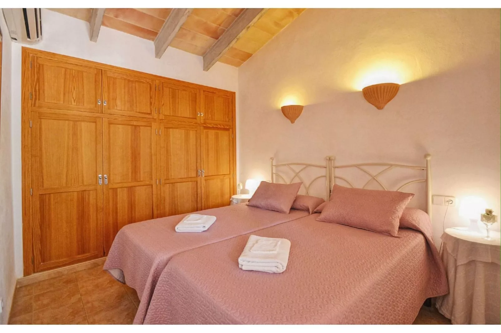 Sa Sini-Bedroom