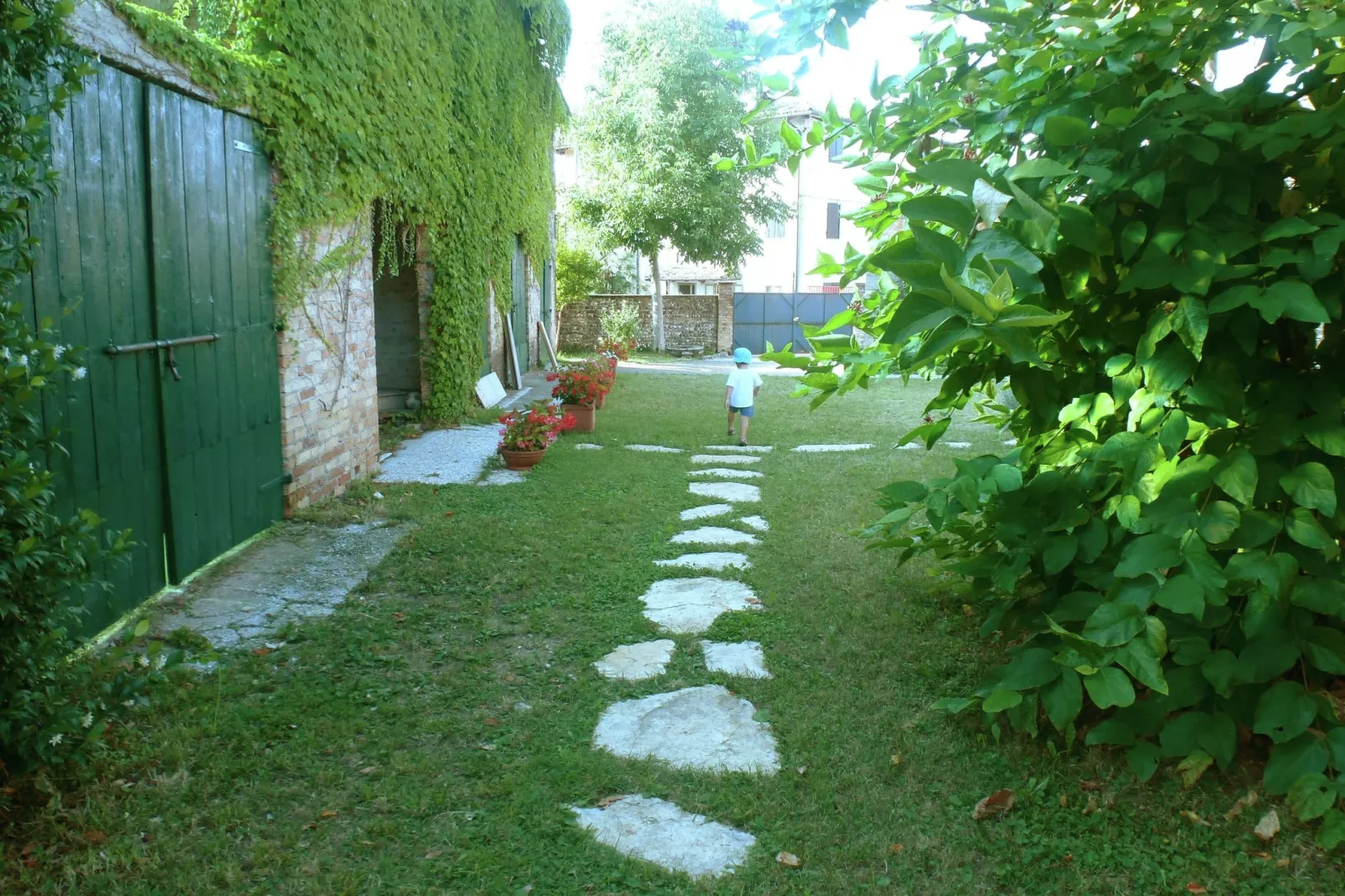 Casa sul Piave-Gardens summer