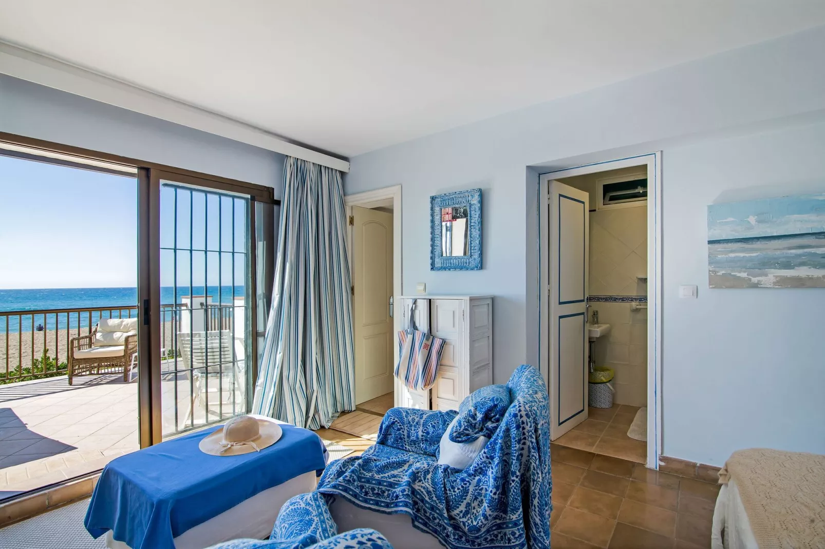 Gaviota-Bedroom