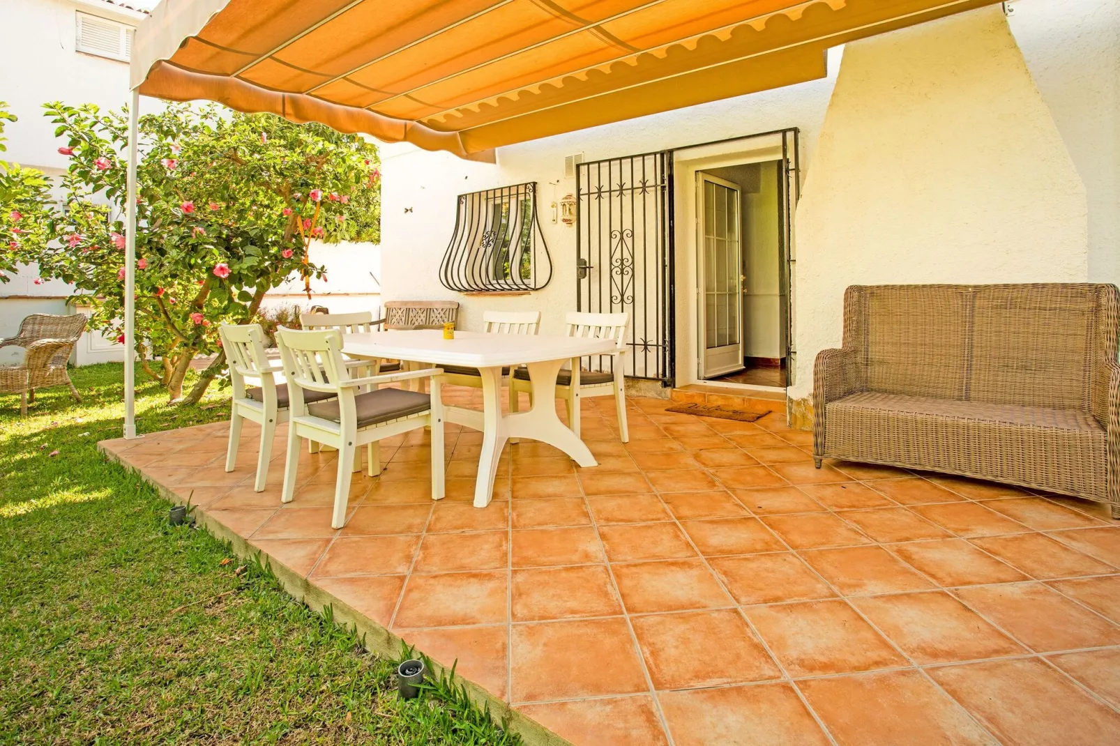 La Estrella-Terrace balcony