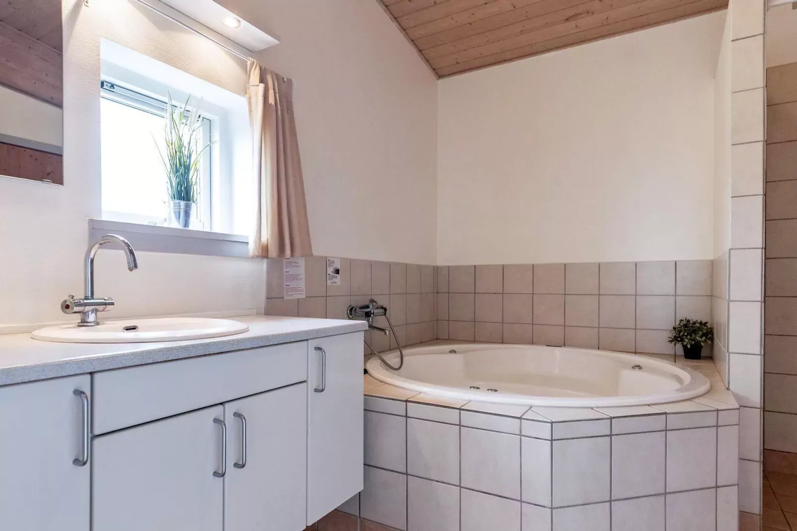 8 person holiday home in Faaborg-By Traum-Indoor