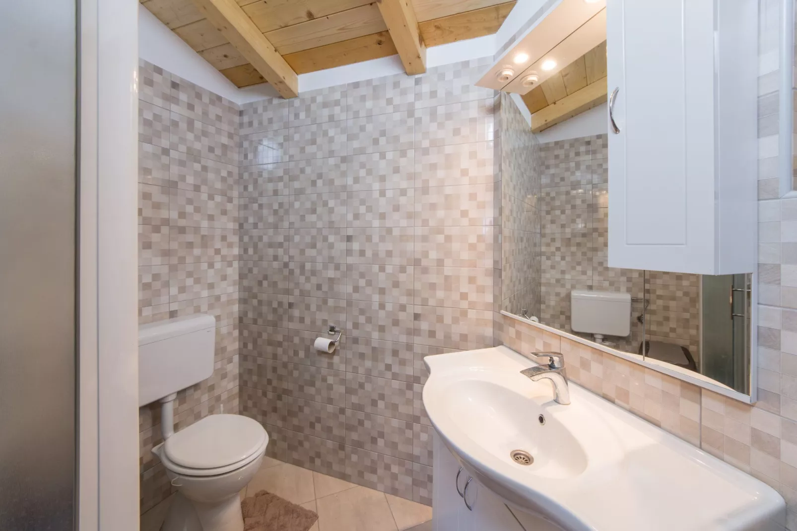 House Betiga 2-Bathroom