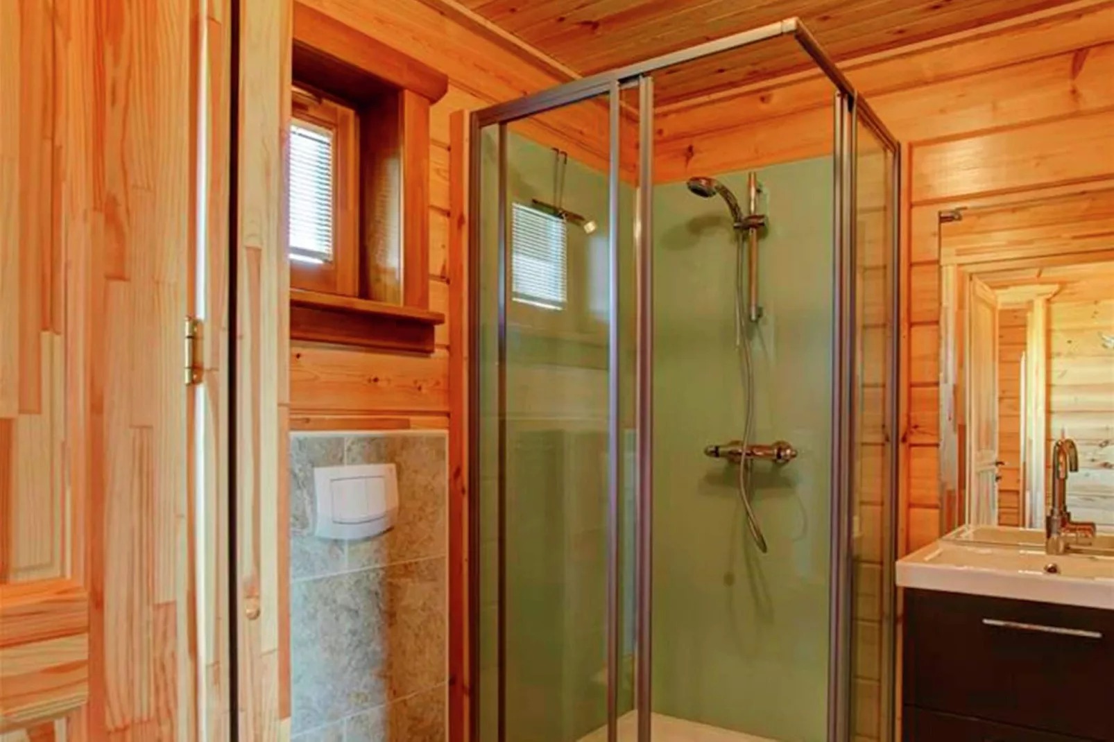 EcoLodge Sauerland 1-Bathroom