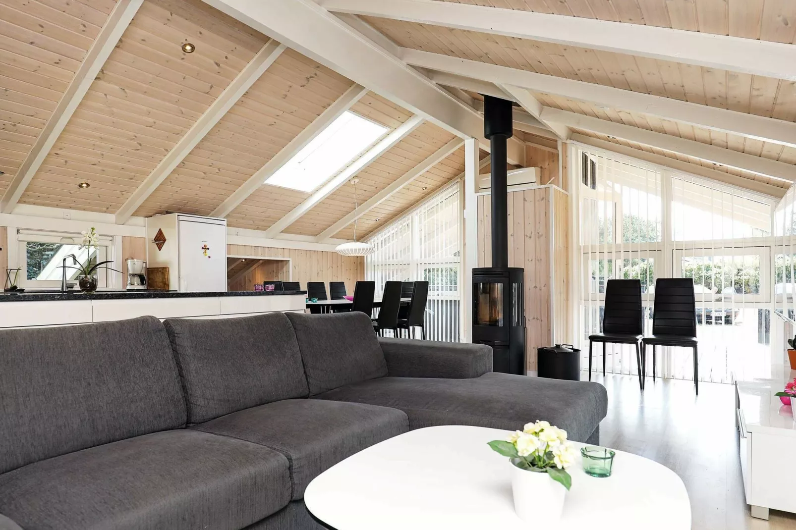 9 person holiday home in Jerup-By Traum