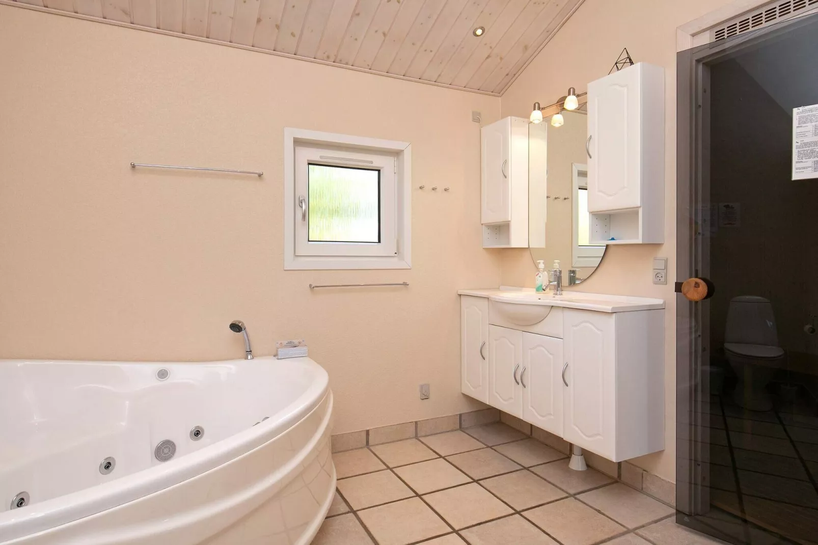 8 person holiday home in Sæby-By Traum-Indoor