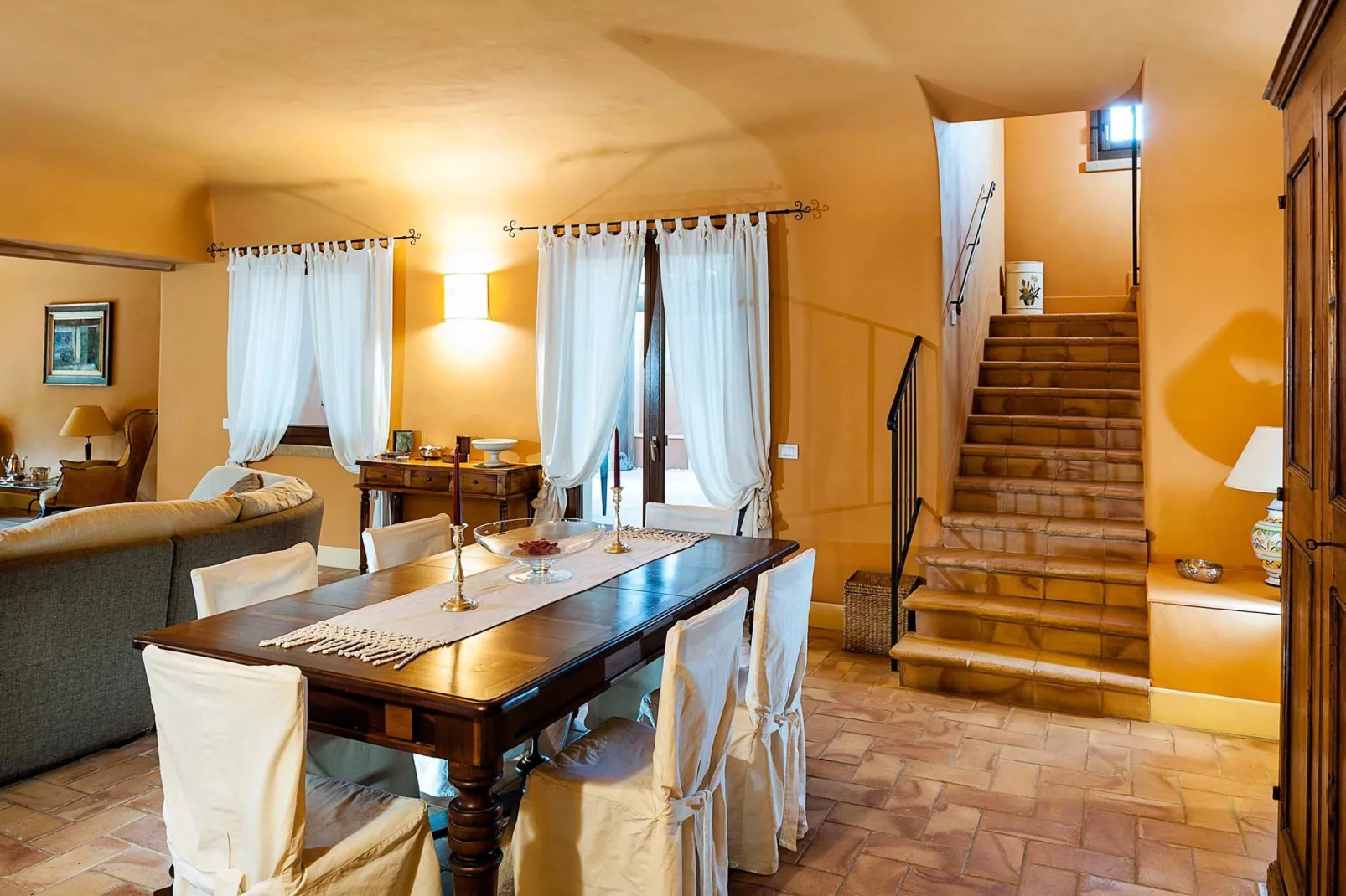 Villa Arangea Dieci-Dining room