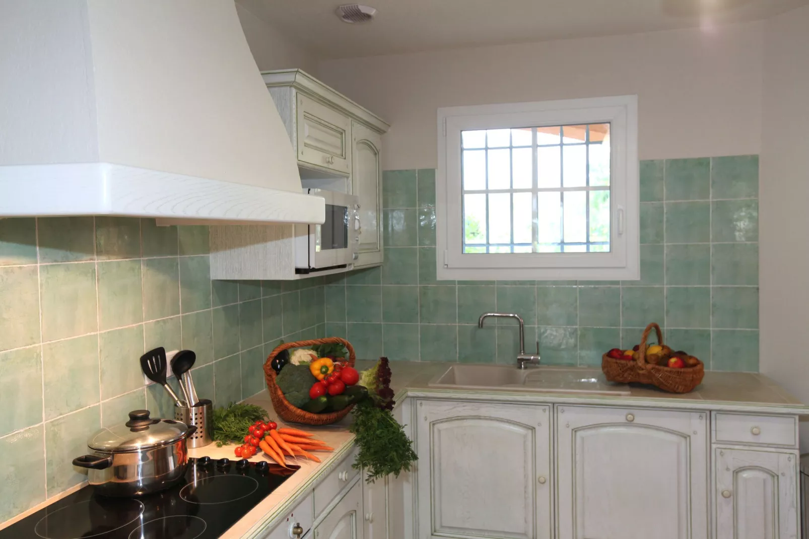 Domaine de Camiole Callian 5-Kitchen