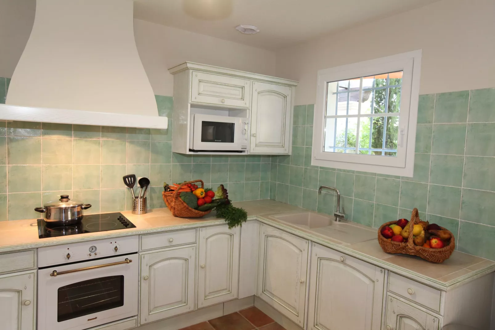 Domaine de Camiole Callian 5-Kitchen