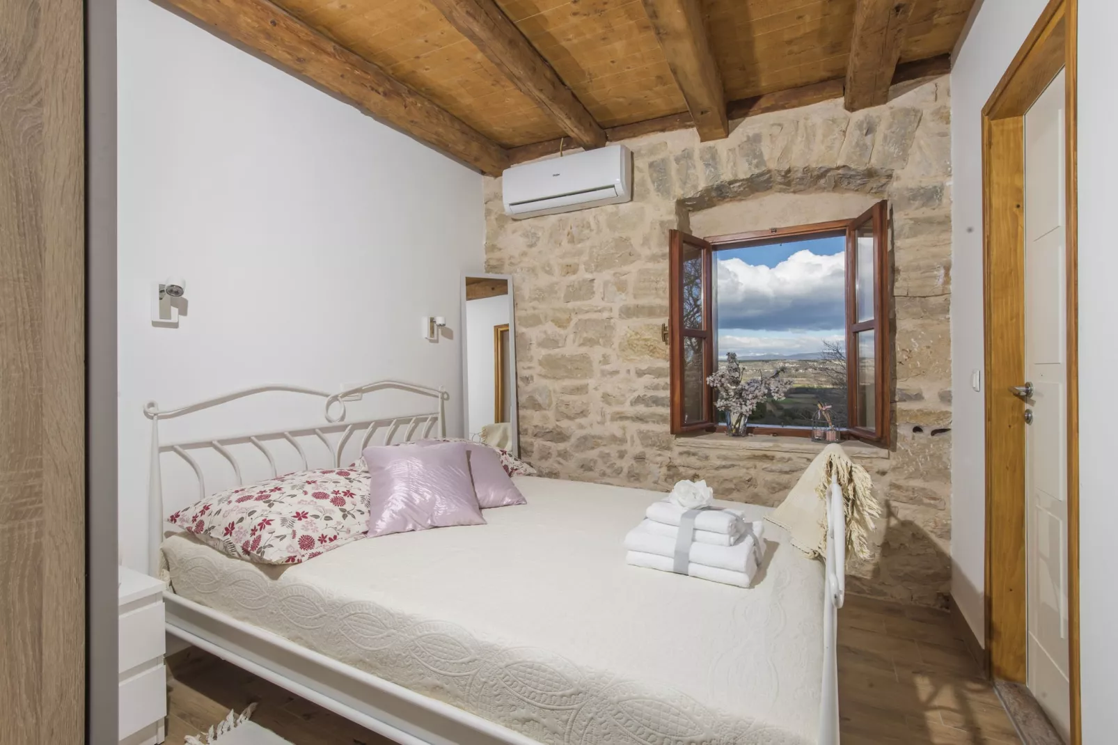 Holiday home Dida Jere-Bedroom