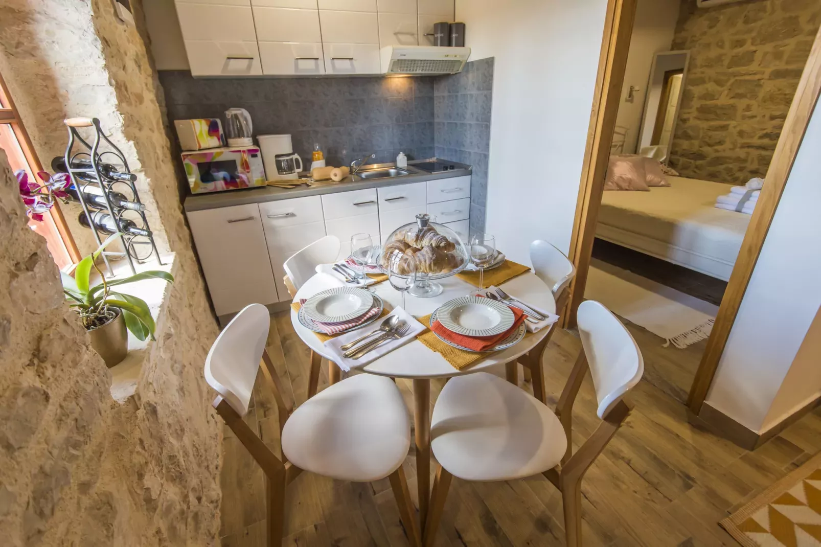Holiday home Dida Jere-Dining room