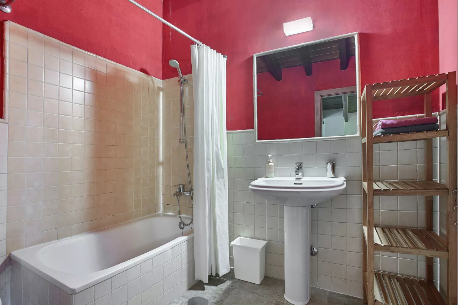 Pruneda II-Bathroom