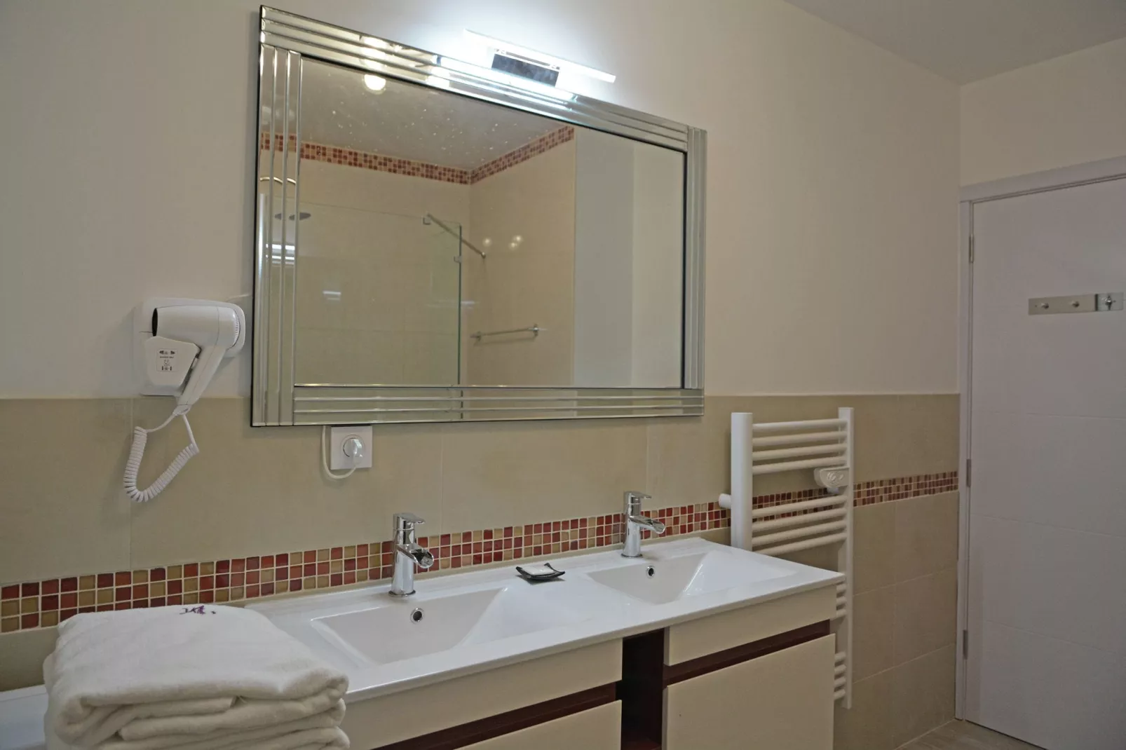 Villa Contempo 6-Badezimmer