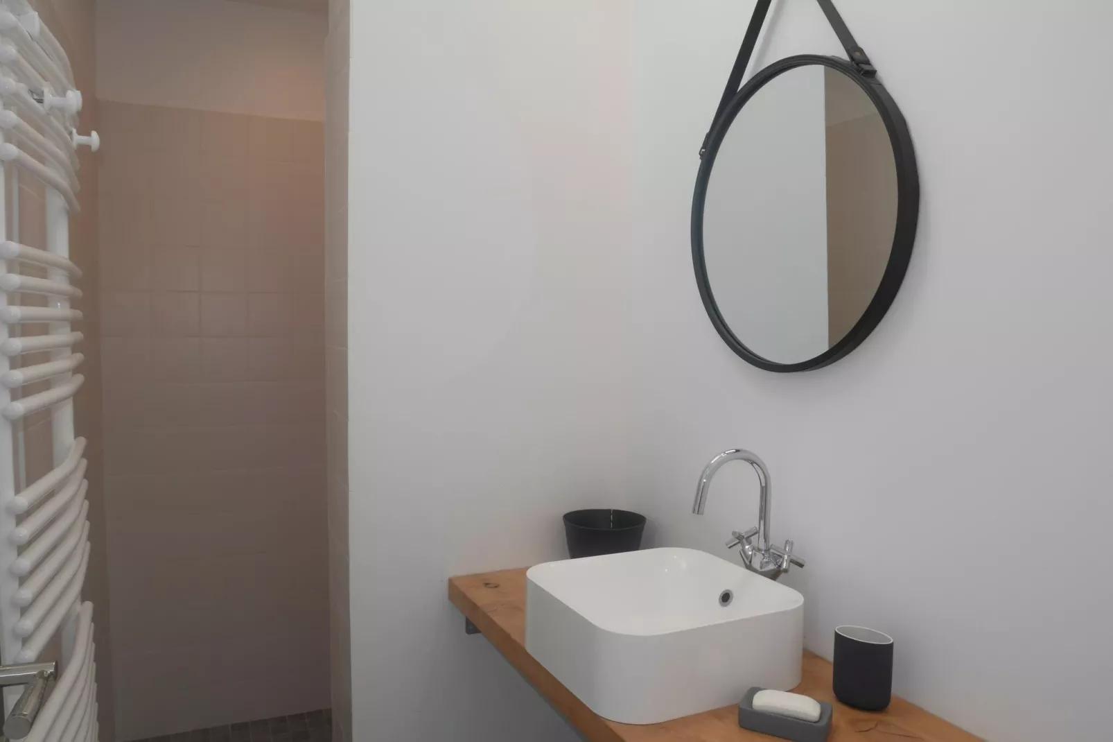 Ferienhaus Penmarch-St Guénolé-Bathroom
