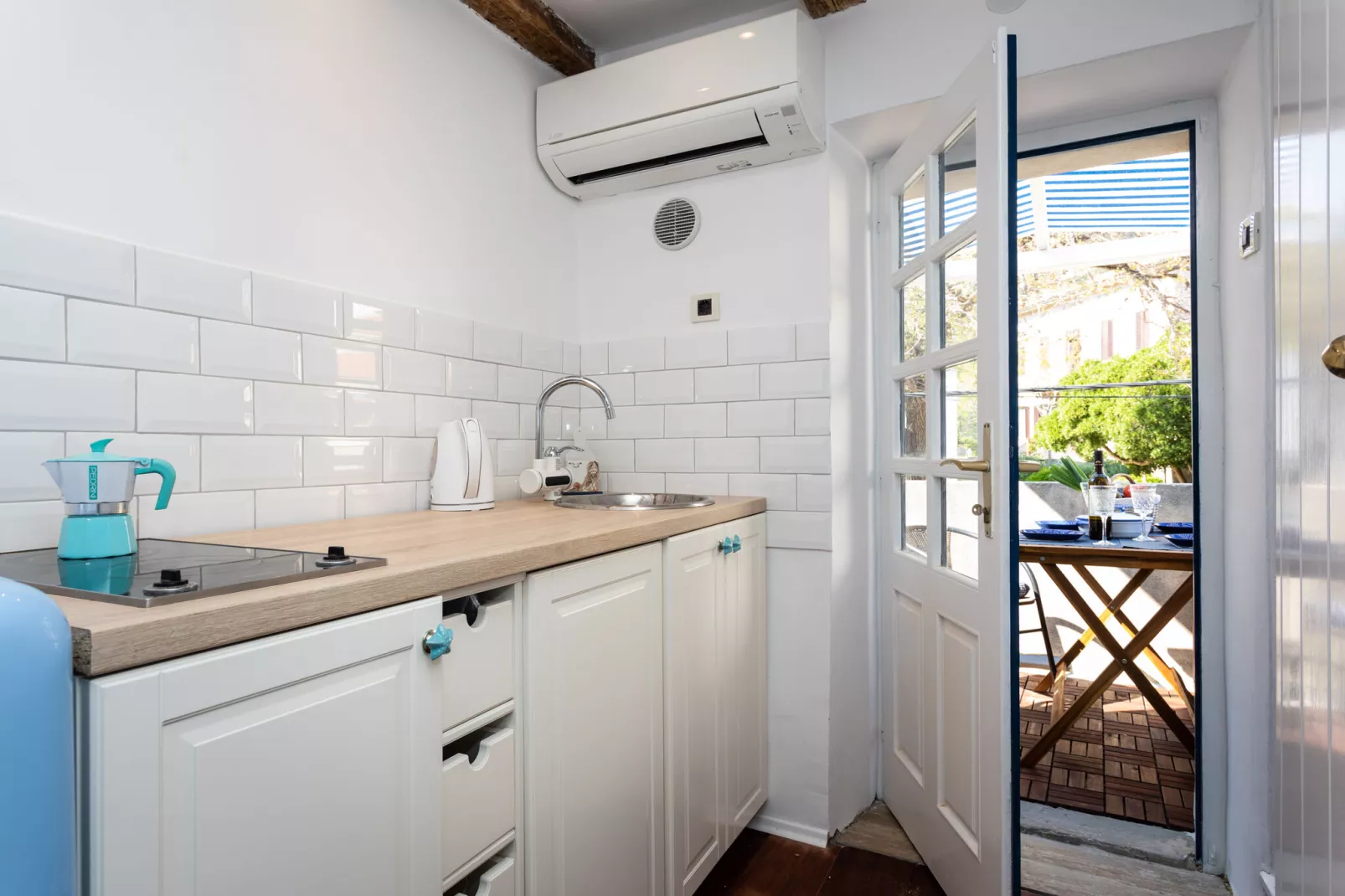 Holiday Home Baska-Kitchen