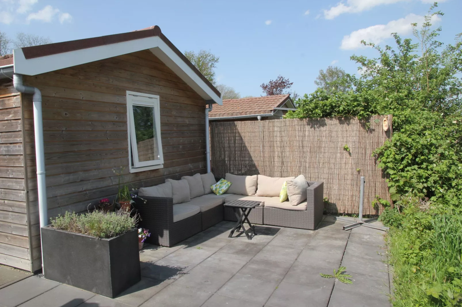 Landelijk bij Zee-Terrace balcony